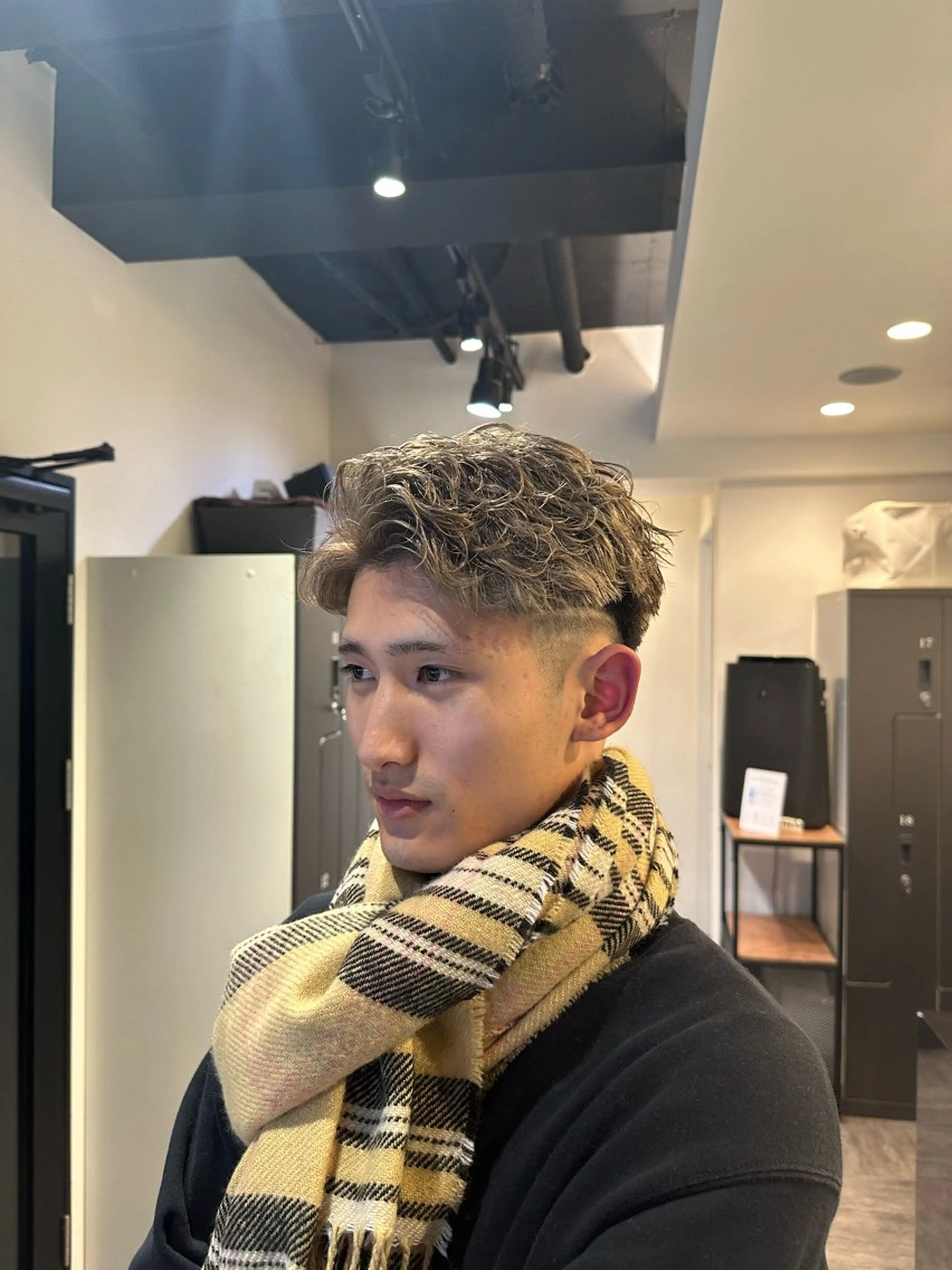 ショート レイヤー/艶カラー ROKUのヘアスタイル