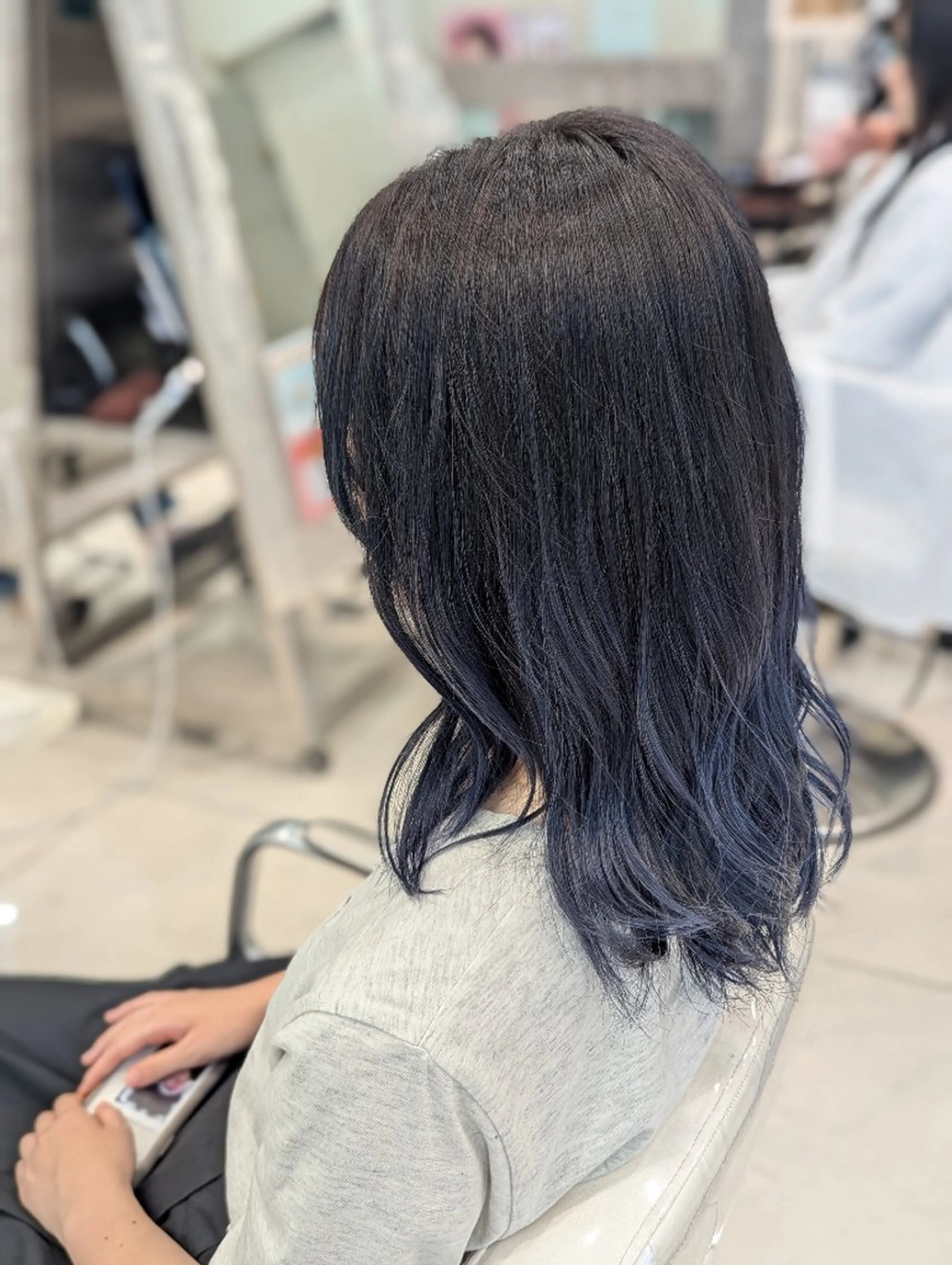 セミロング カラー 髪質改善 カミムラのヘアスタイル