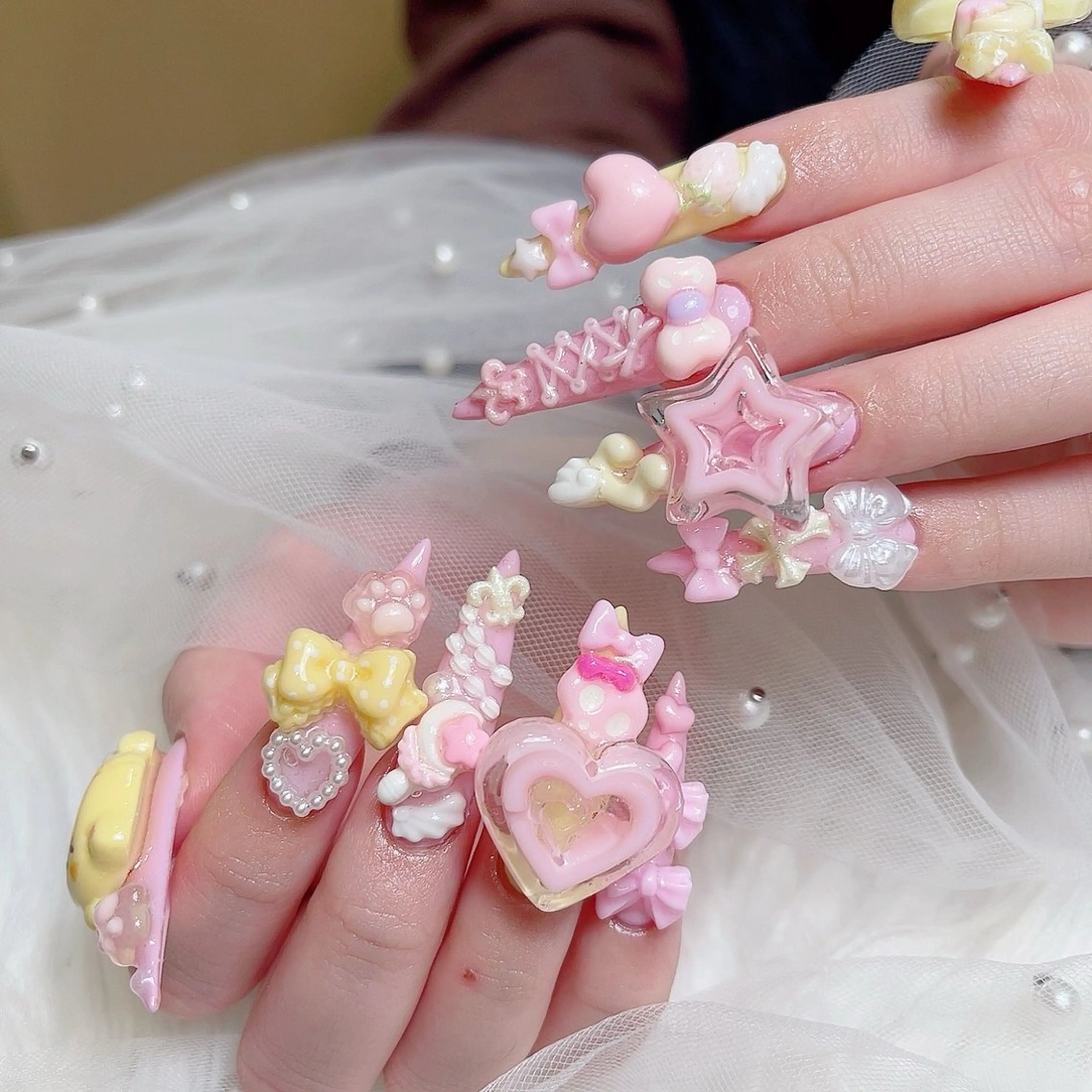 ミディアム ハンドネイル Chiin Nailのネイルデザイン