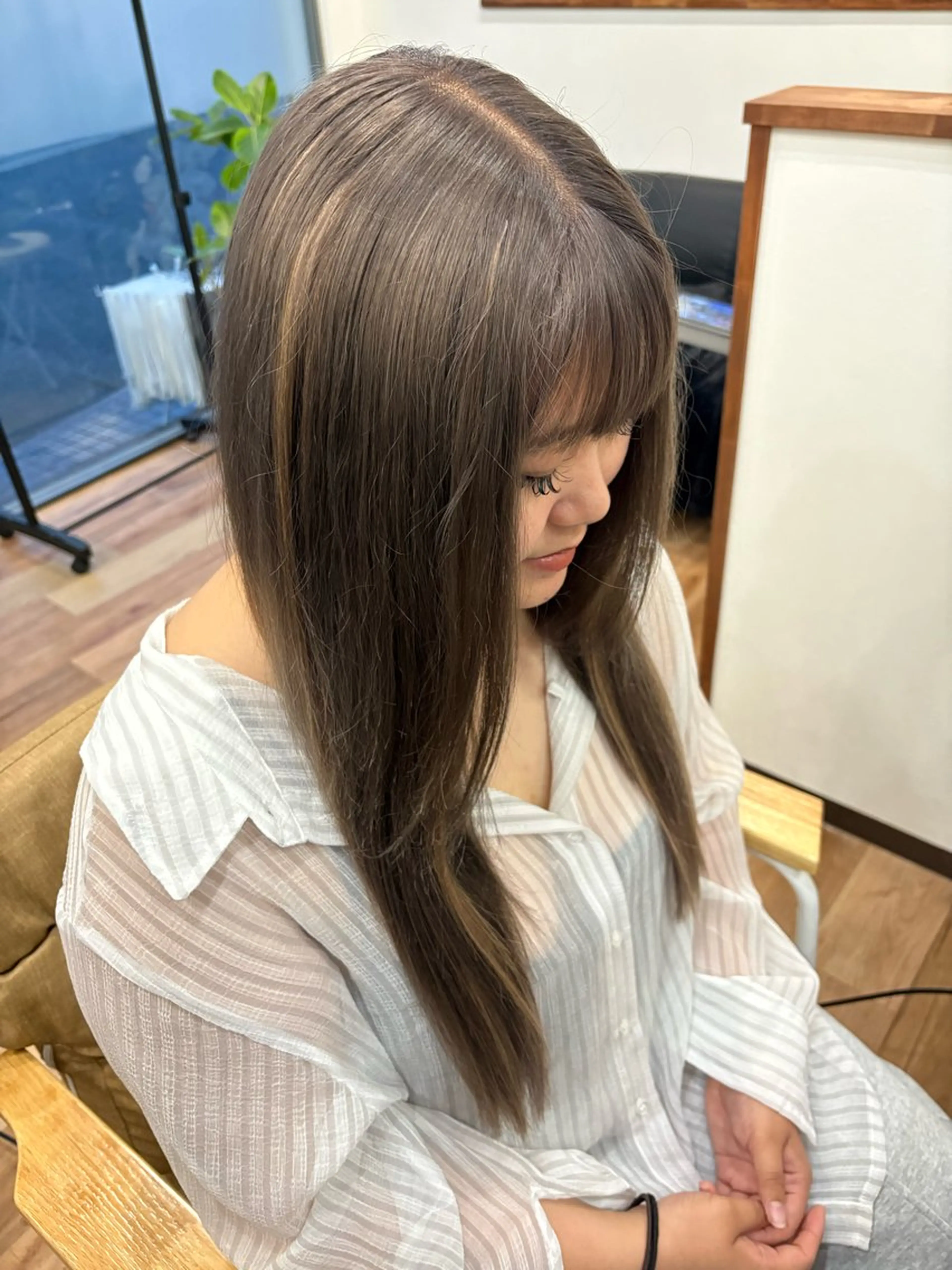 ヘアカラー エクステ hairs 897のヘアスタイル