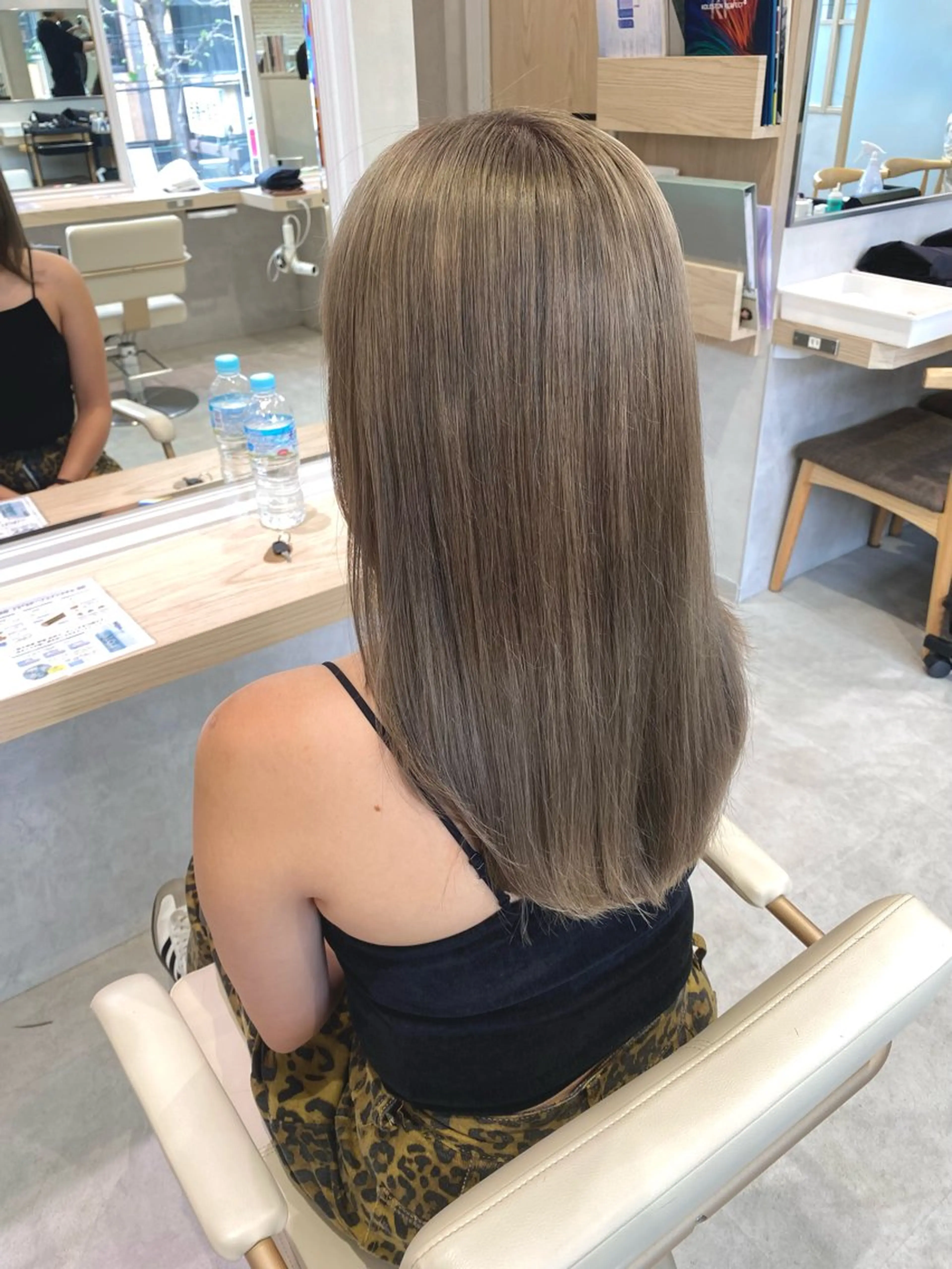 セミロング カラー ブロンド グレージュ ミルクティーグレージュ ヘアカラー トリートメント 低ダメージ施術/ 🐮牛木 史裕🐮のヘアスタイル