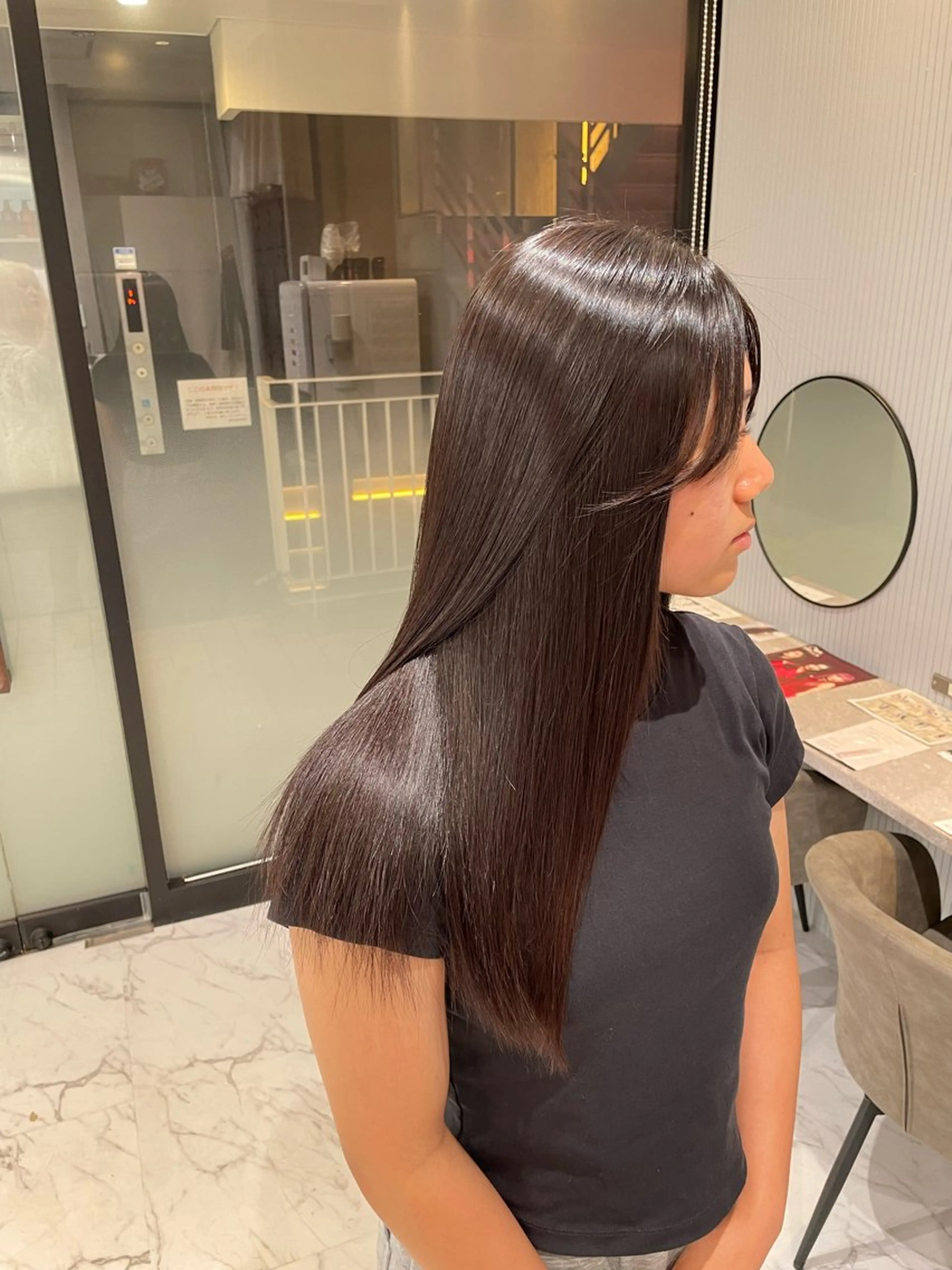 ロング RAF Sakuraのヘアスタイル