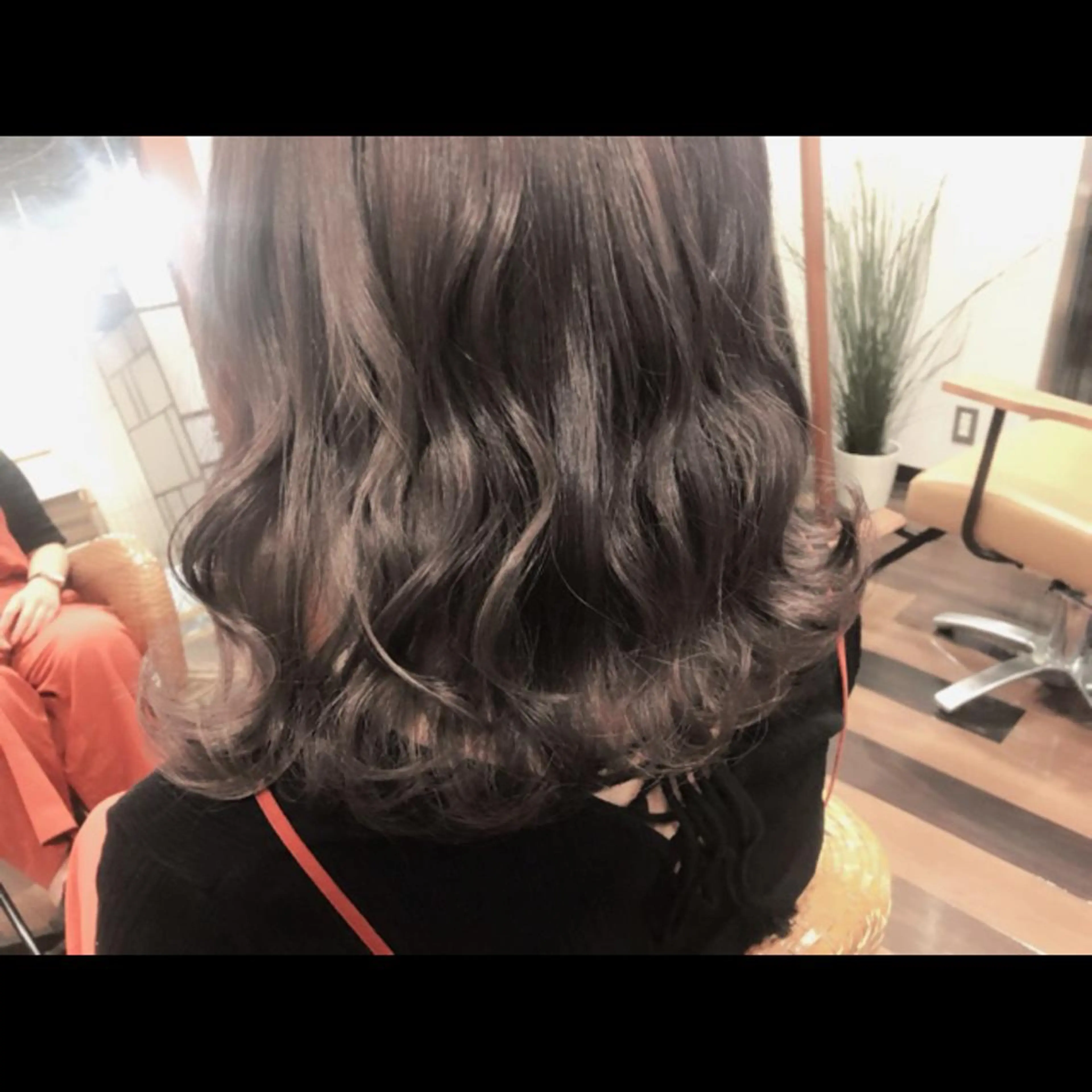 ミディアム カラー パーマ ヘアアレンジ メンズ 【mokuオーナー】 ちはるのヘアスタイル