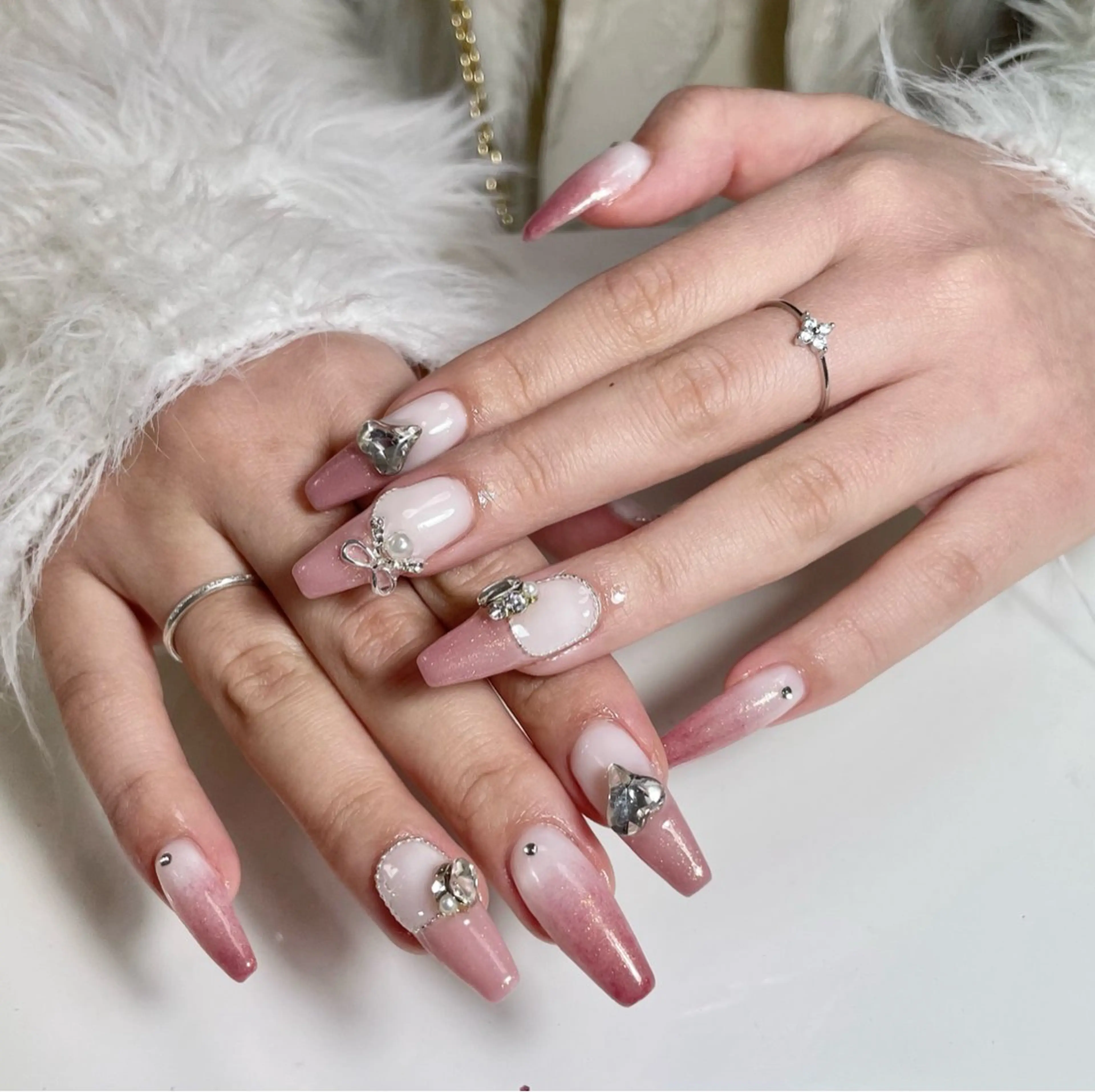 ネイル ハンドネイル ハンドケア 🍑 momo_nailのネイルデザイン