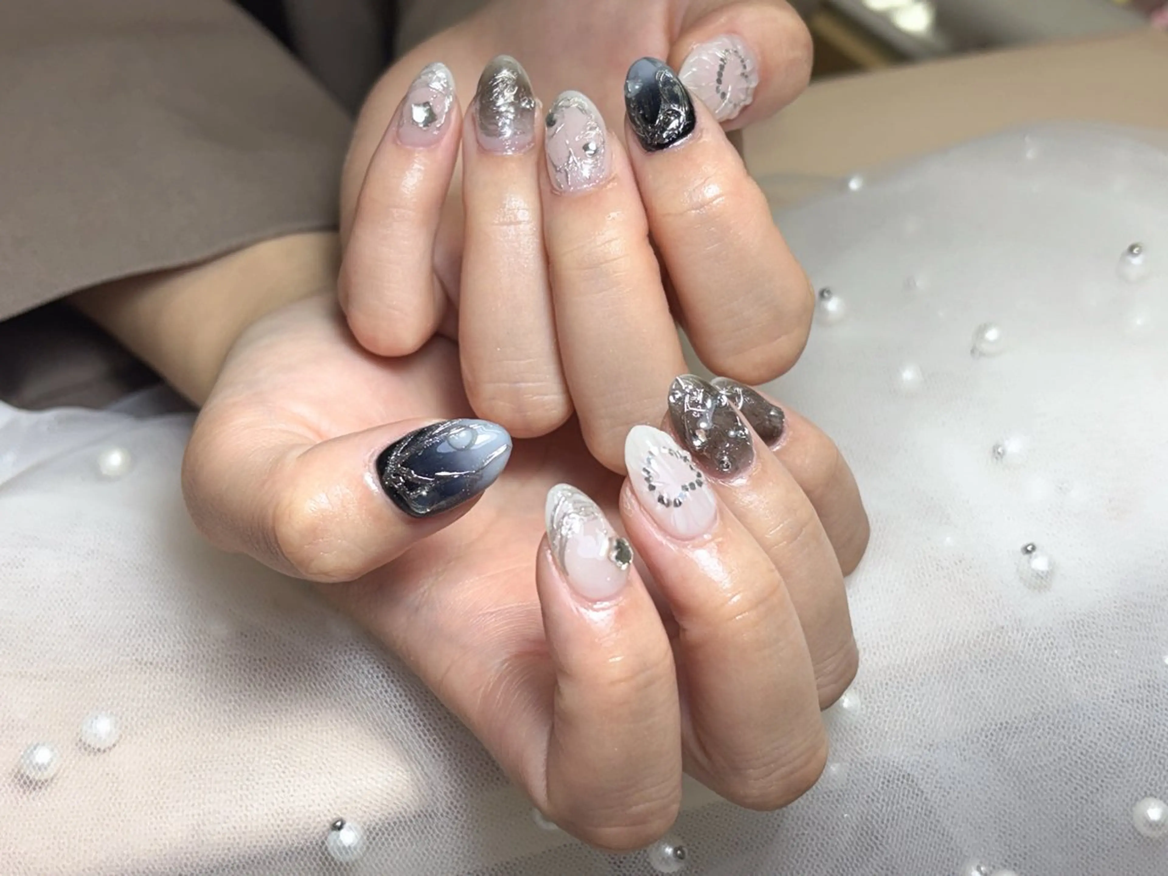ネイル Chiara 長さだしのネイルデザイン