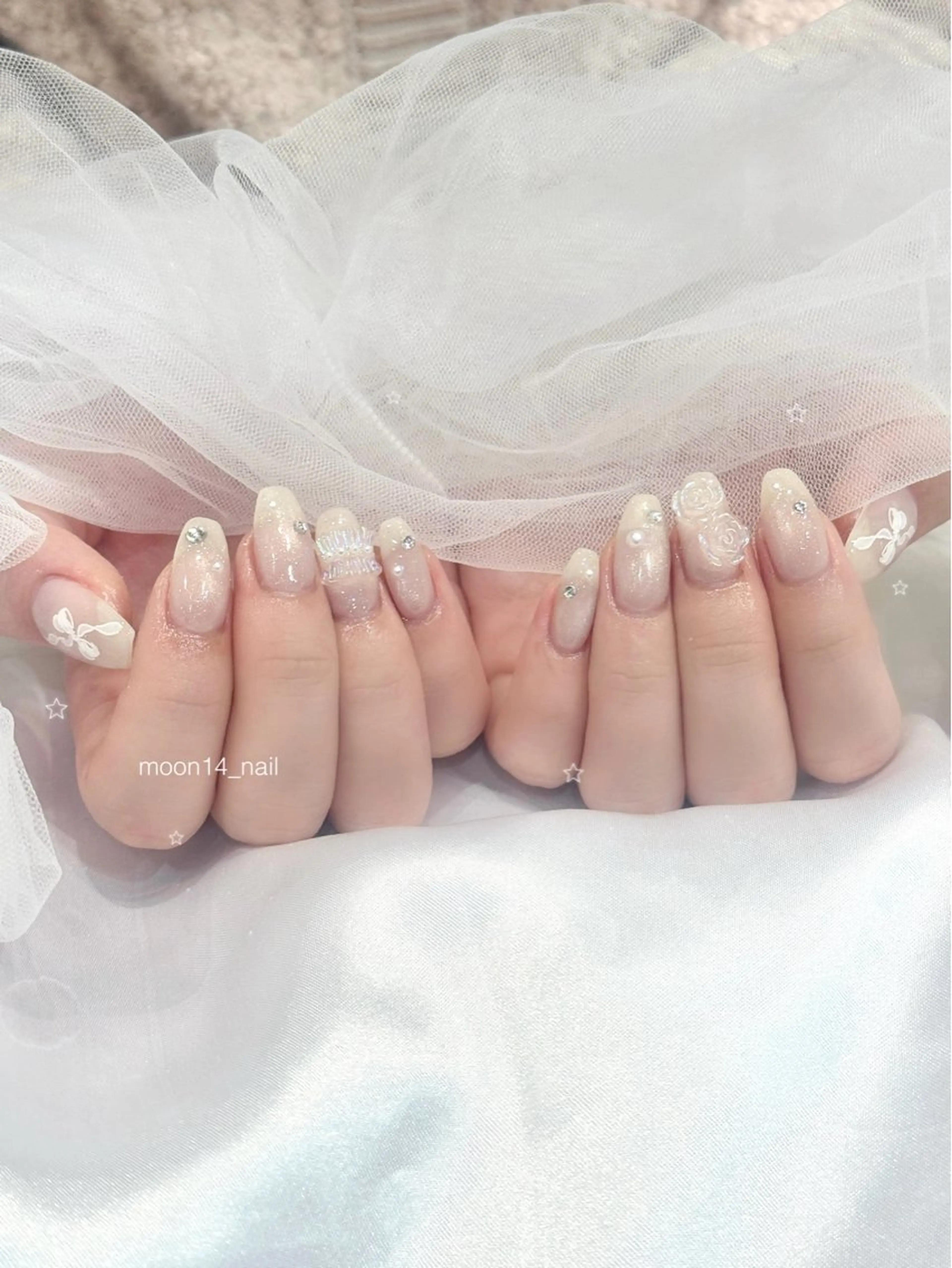 ネイル オーロラネイル ジェルネイル マグネットネイル パラジェル シンプルネイル ハンドネイル natsuki 💫のネイルデザイン