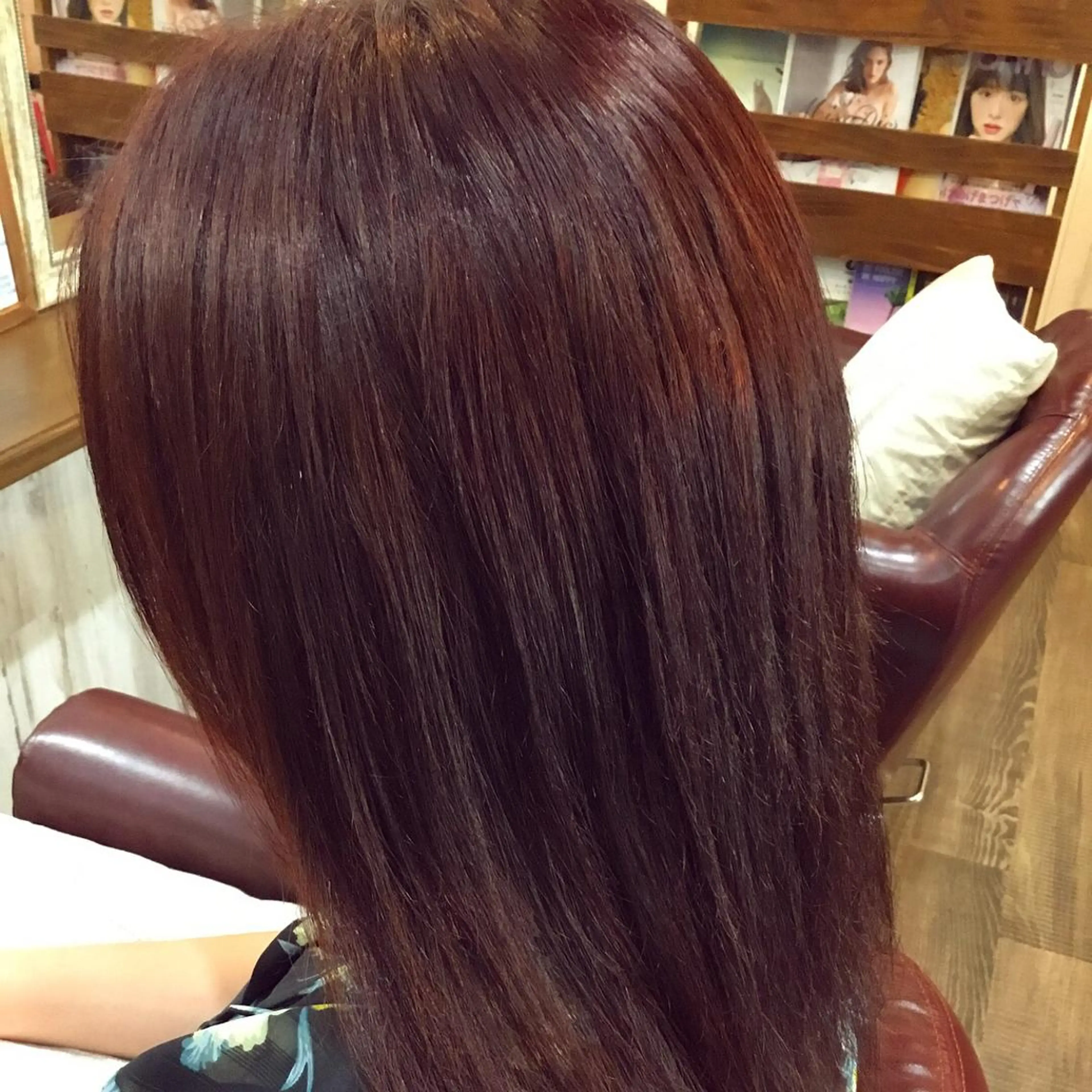 ミディアム カラー embrace エンブレイスのヘアスタイル