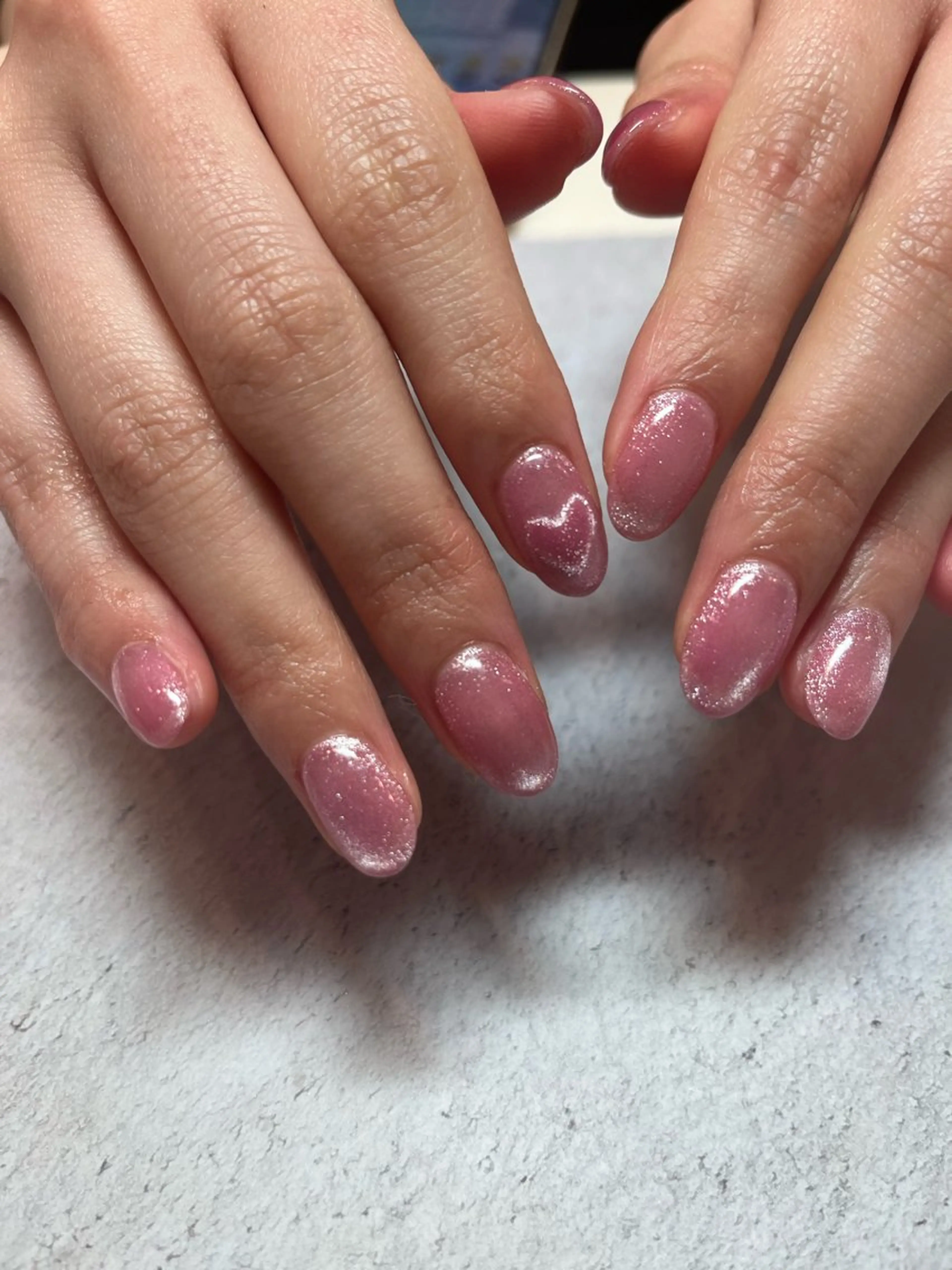 ネイル ハート マグネットネイル ハンドネイル 【LINON】 airiのネイルデザイン