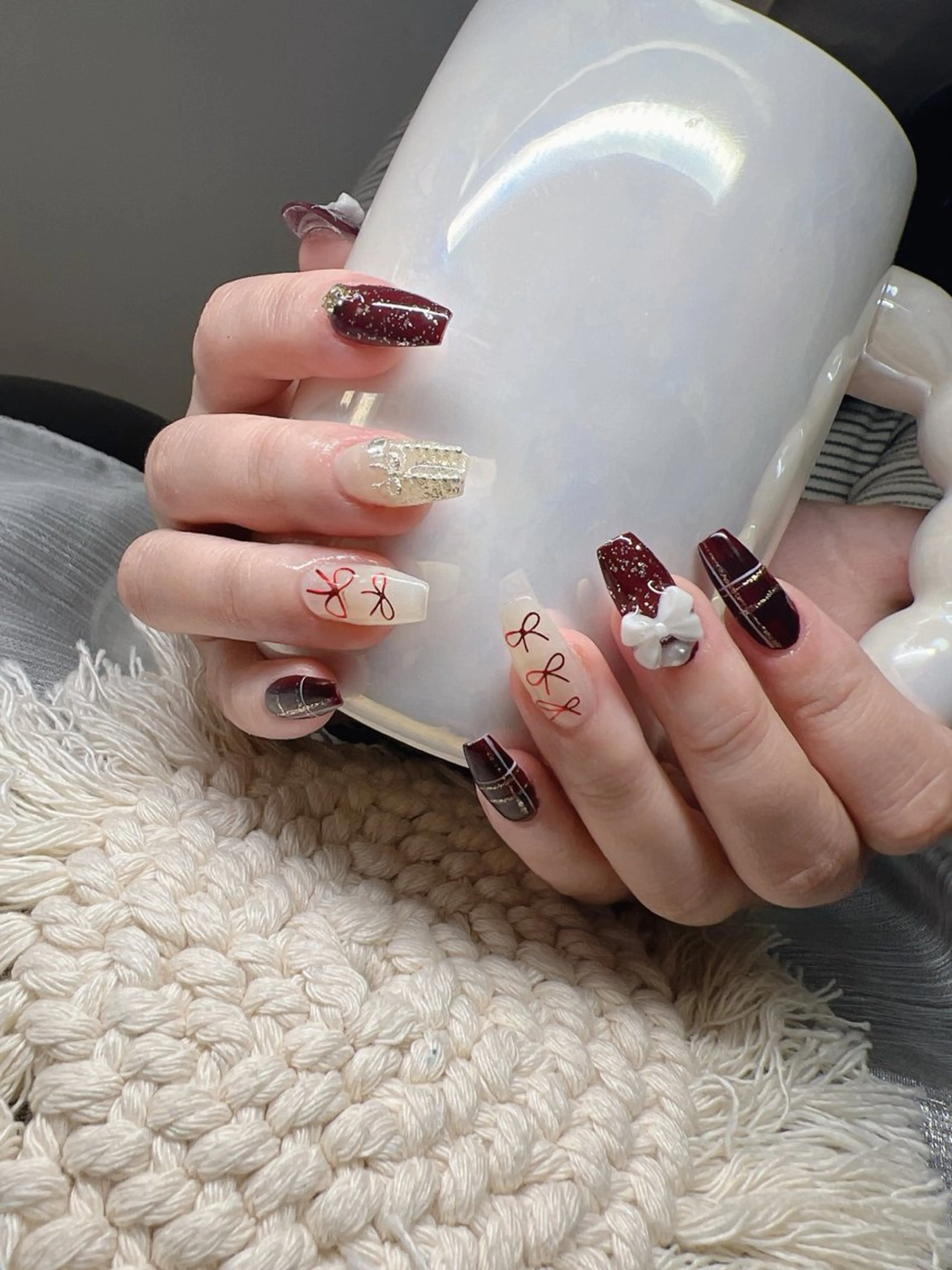 ネイル オーロラネイル チークネイル 長さ出し フットネイル フレンチネイル ハンドネイル Lee Nailsのネイルデザイン