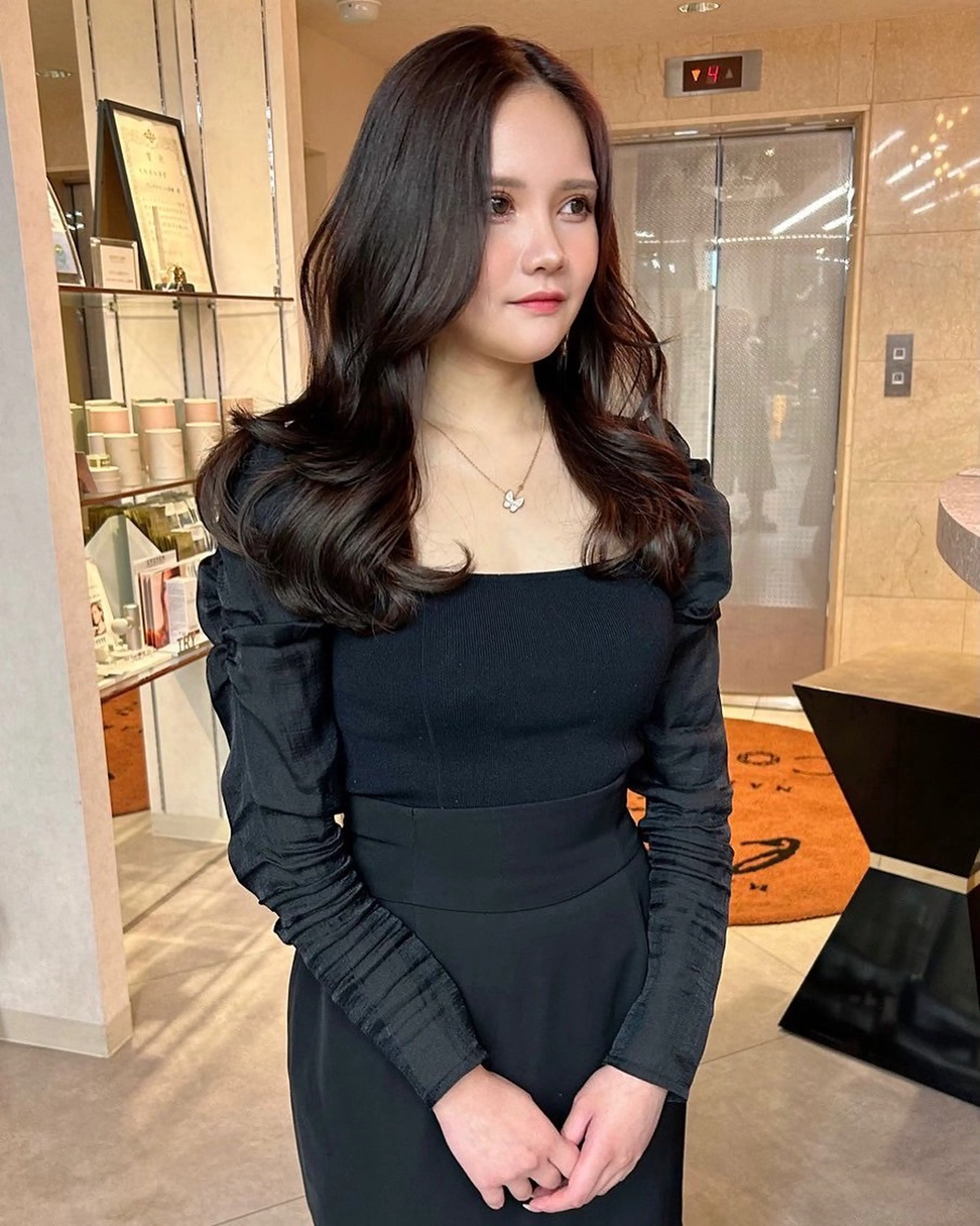 ロング えり 堀江/ボブ /透明感/レイヤーのヘアスタイル