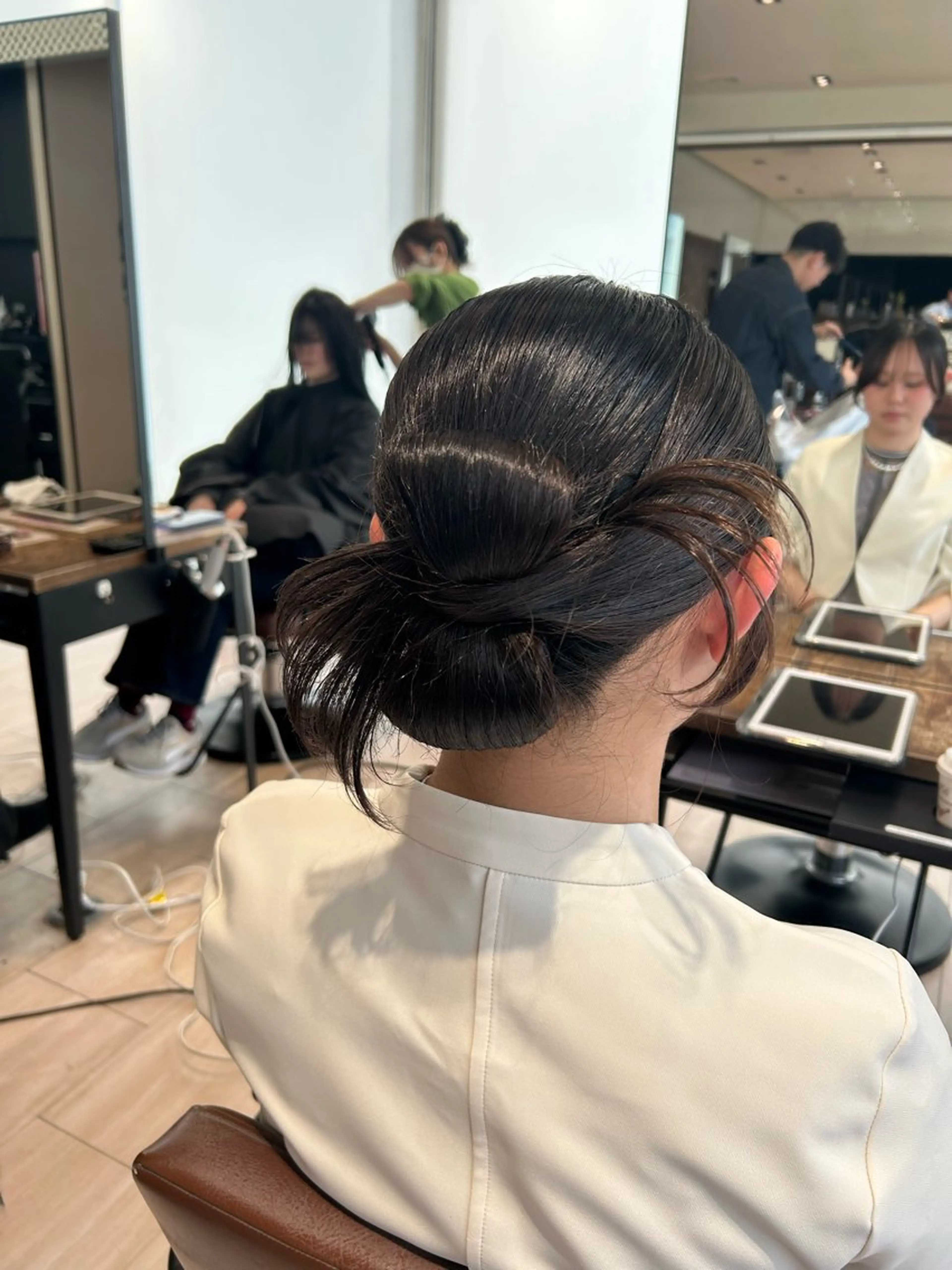 ミディアム ヘアセット 🎀大竹美侑/顔まわ りカット/レイヤーのヘアスタイル