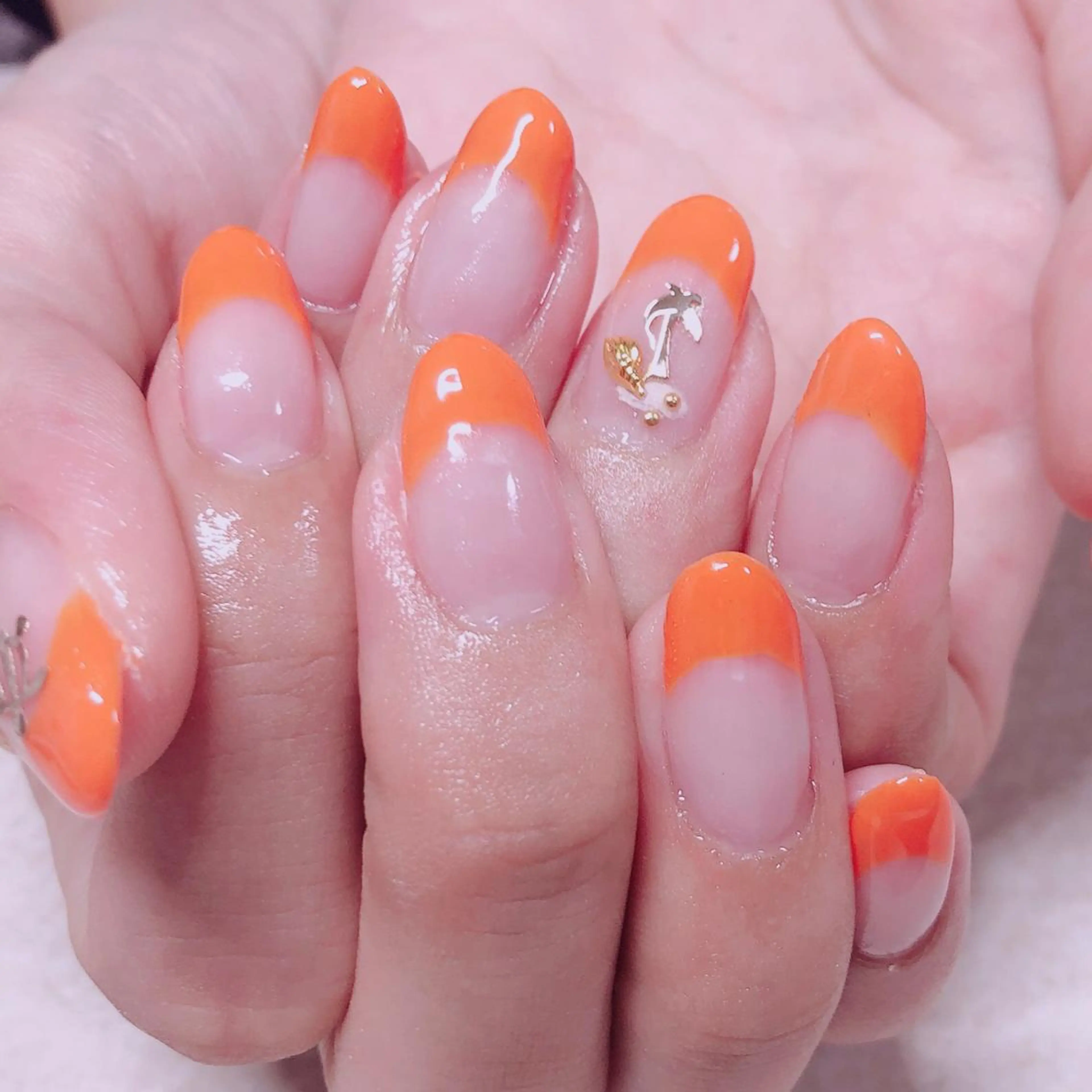 ネイル フレンチネイル オレンジ 奥園 良恵のネイルデザイン