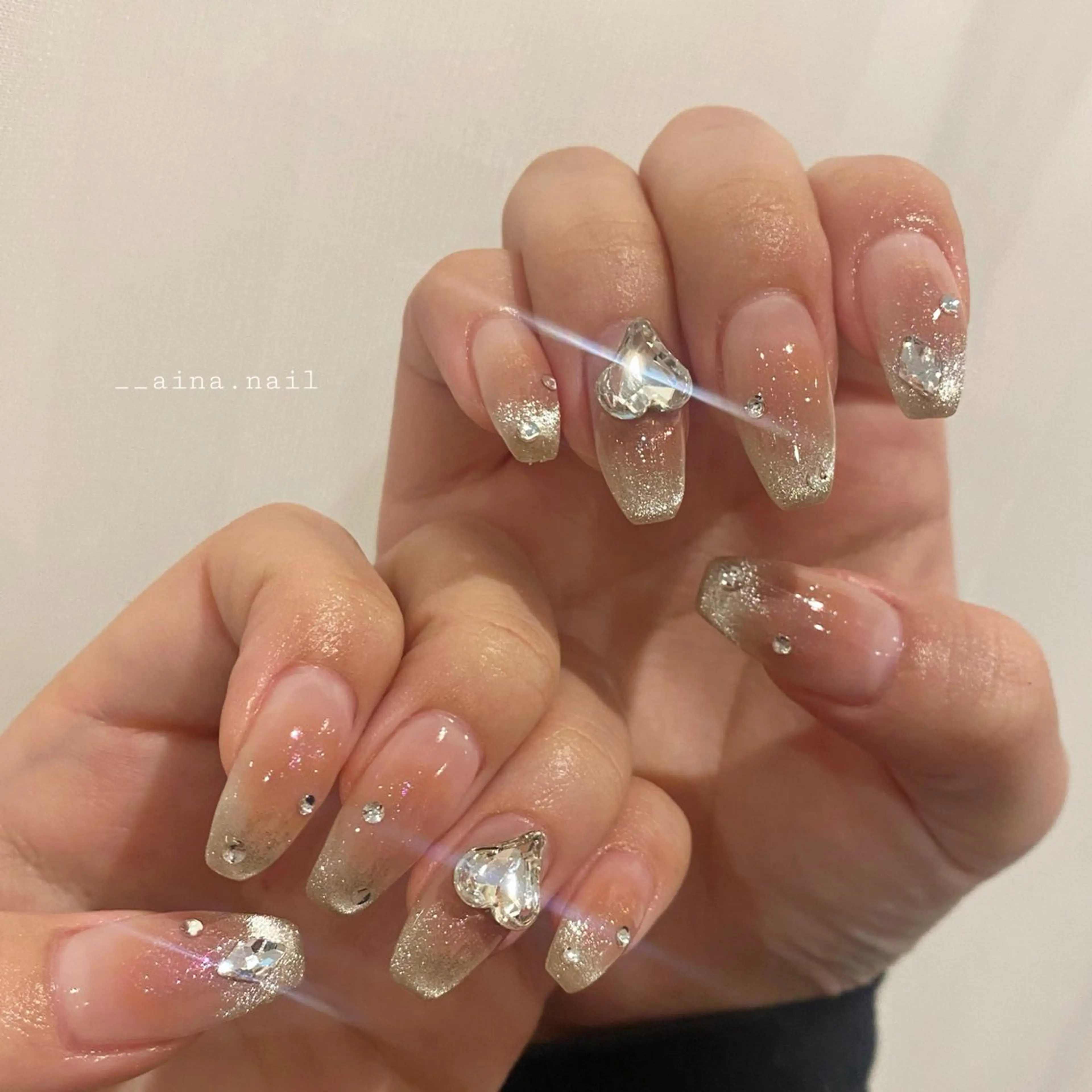 ネイル Nailist Ainaのネイルデザイン