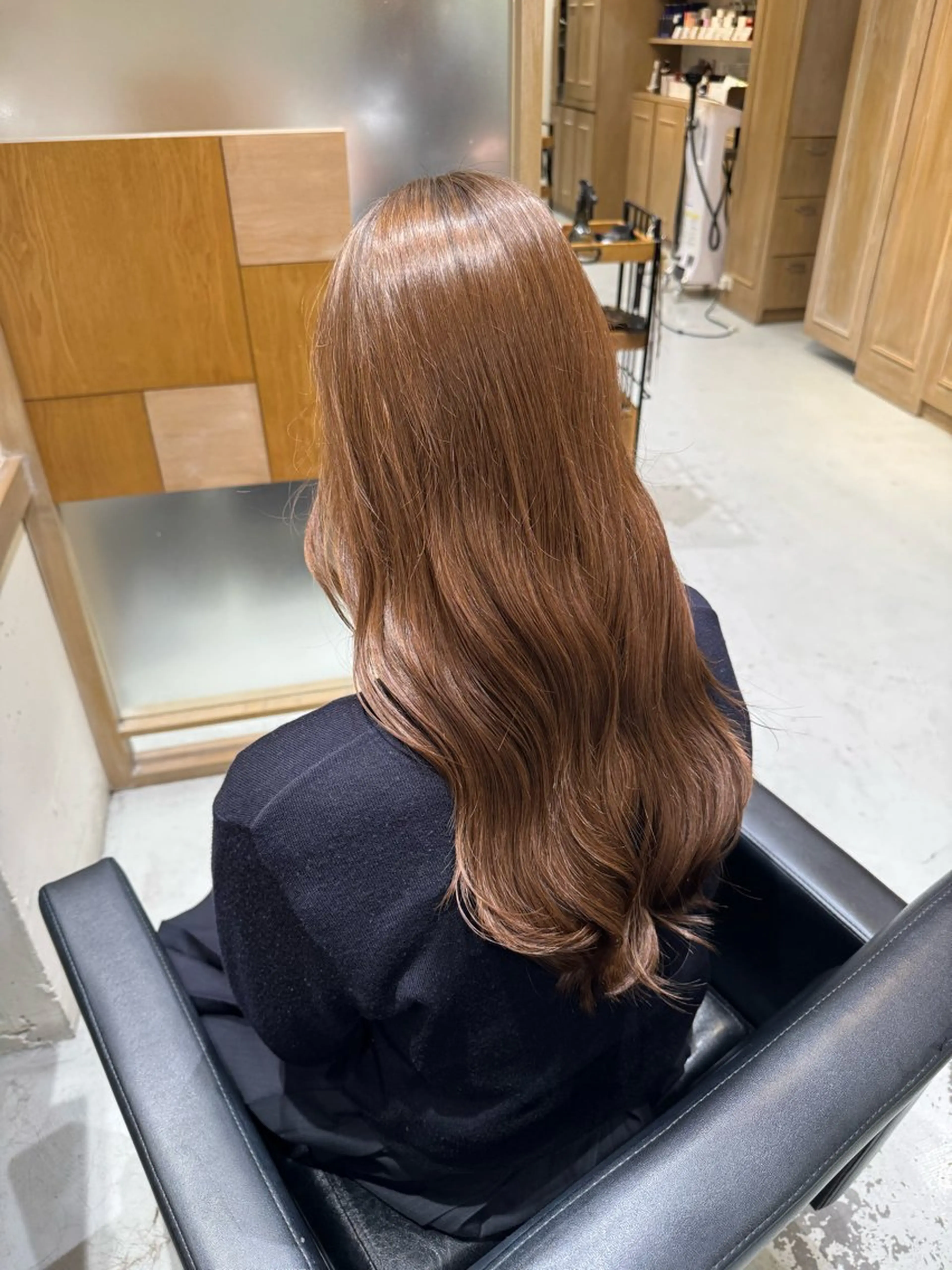 ロング カラー ベージュカラー ブリーチ ブリーチなしカラー レイヤー/顔周り/透 明感カラー/うる艶のヘアスタイル