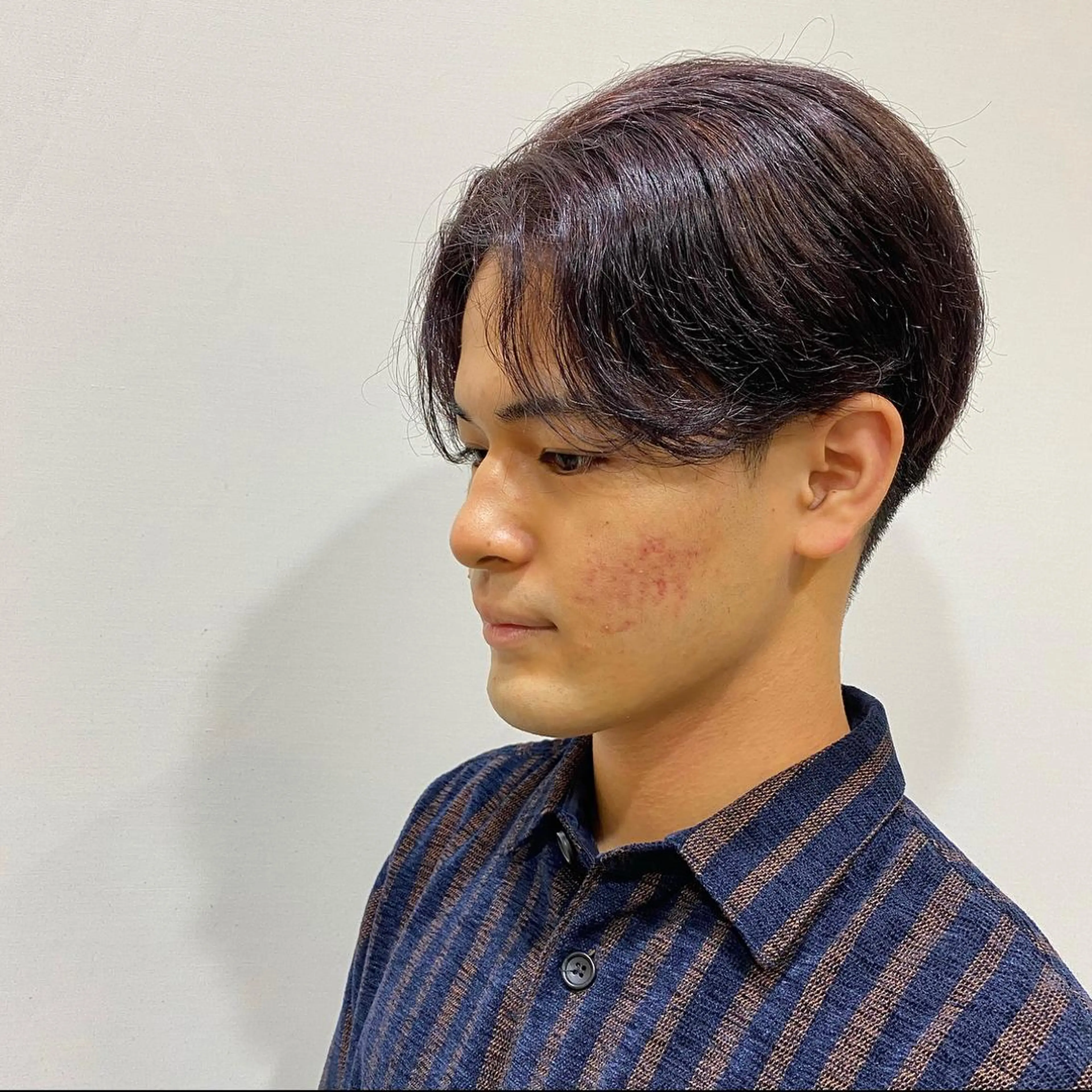 カラー メンズ JINKIメンズ特化 メンズカットパーマのヘアスタイル