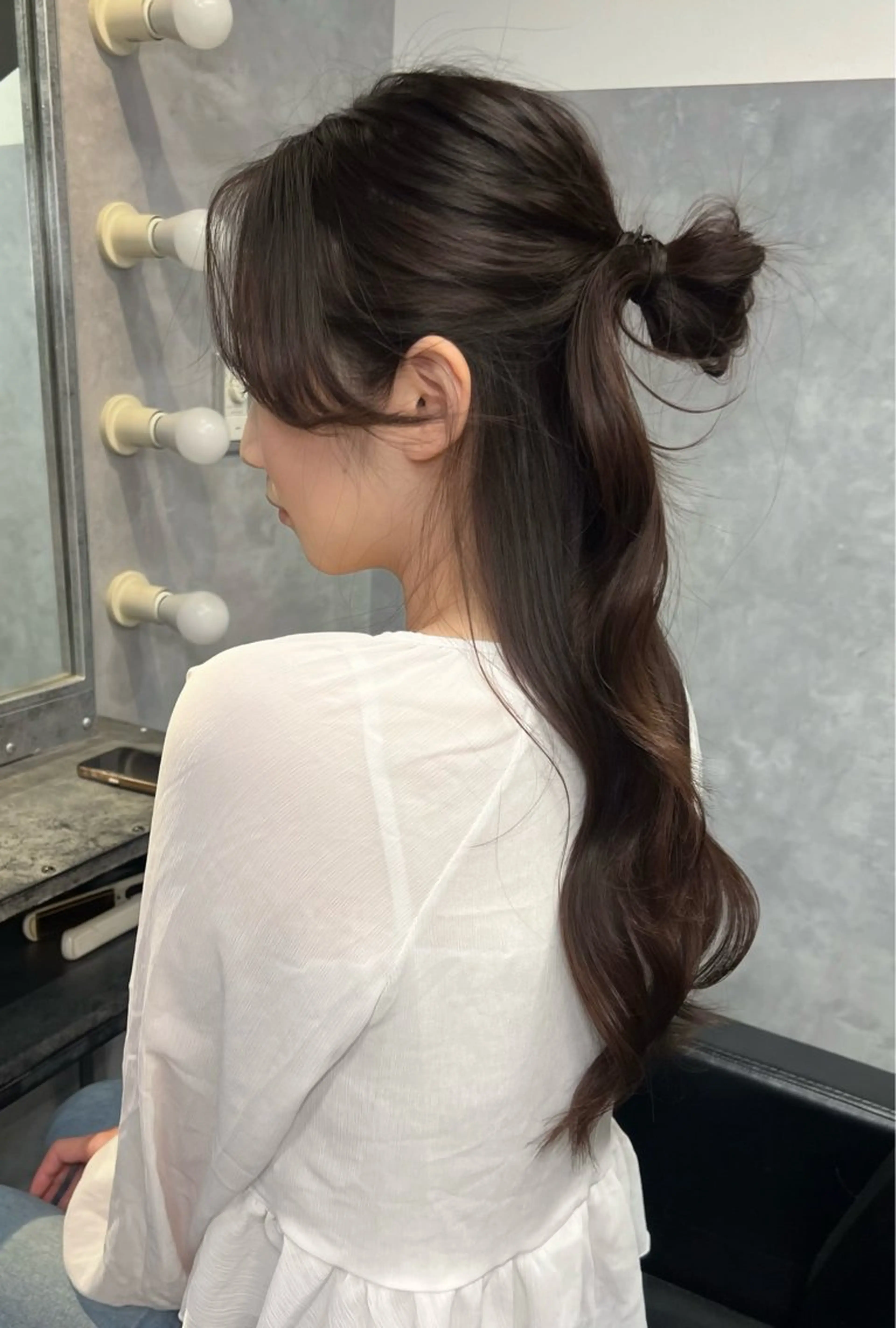 ロング カラー 黒髪 ブリーチ 透明感カラー 顔周りカット レイヤーカット 透明感/レイヤー 🇰🇷tomonaのヘアスタイル