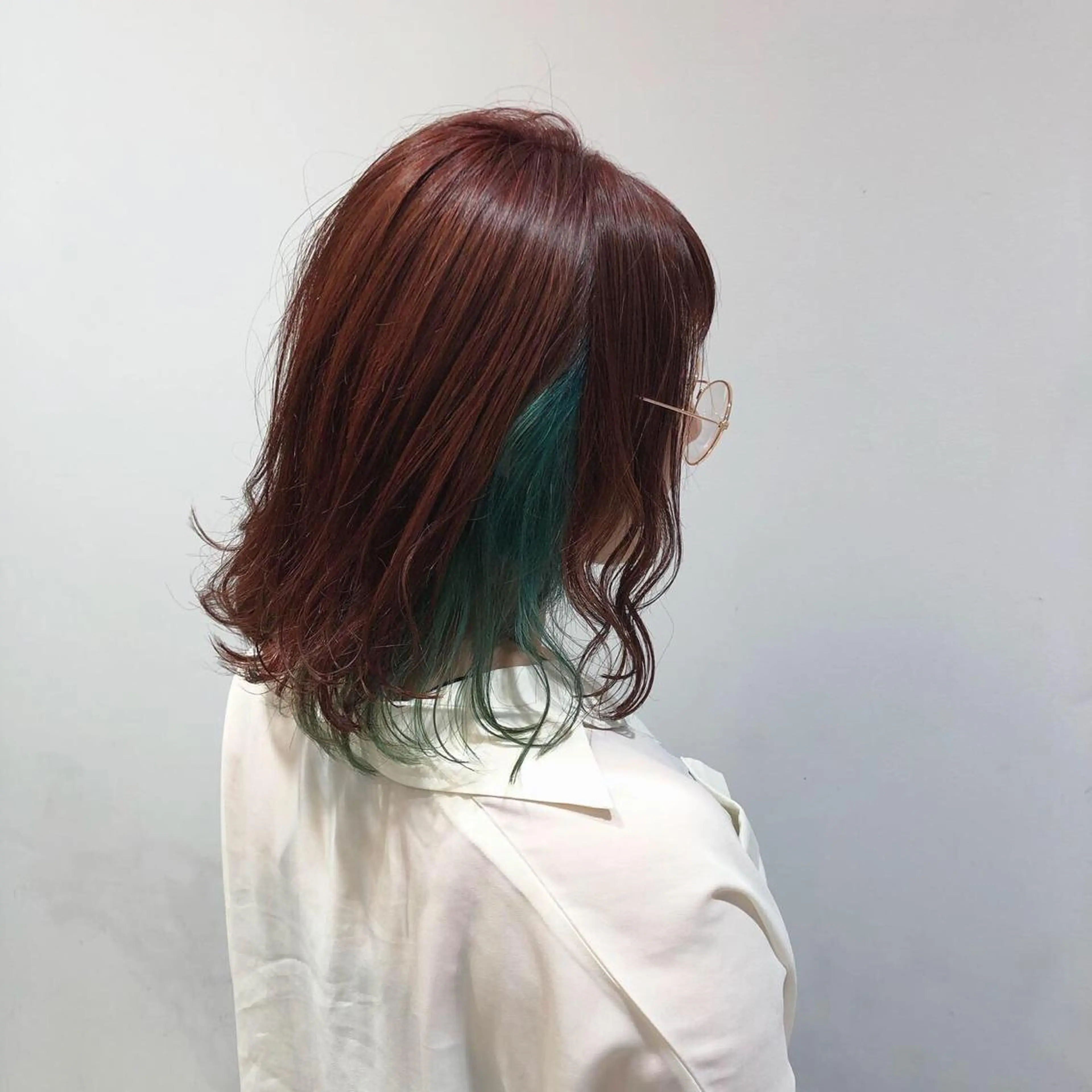 ミディアム 岩瀬 翔太のヘアスタイル