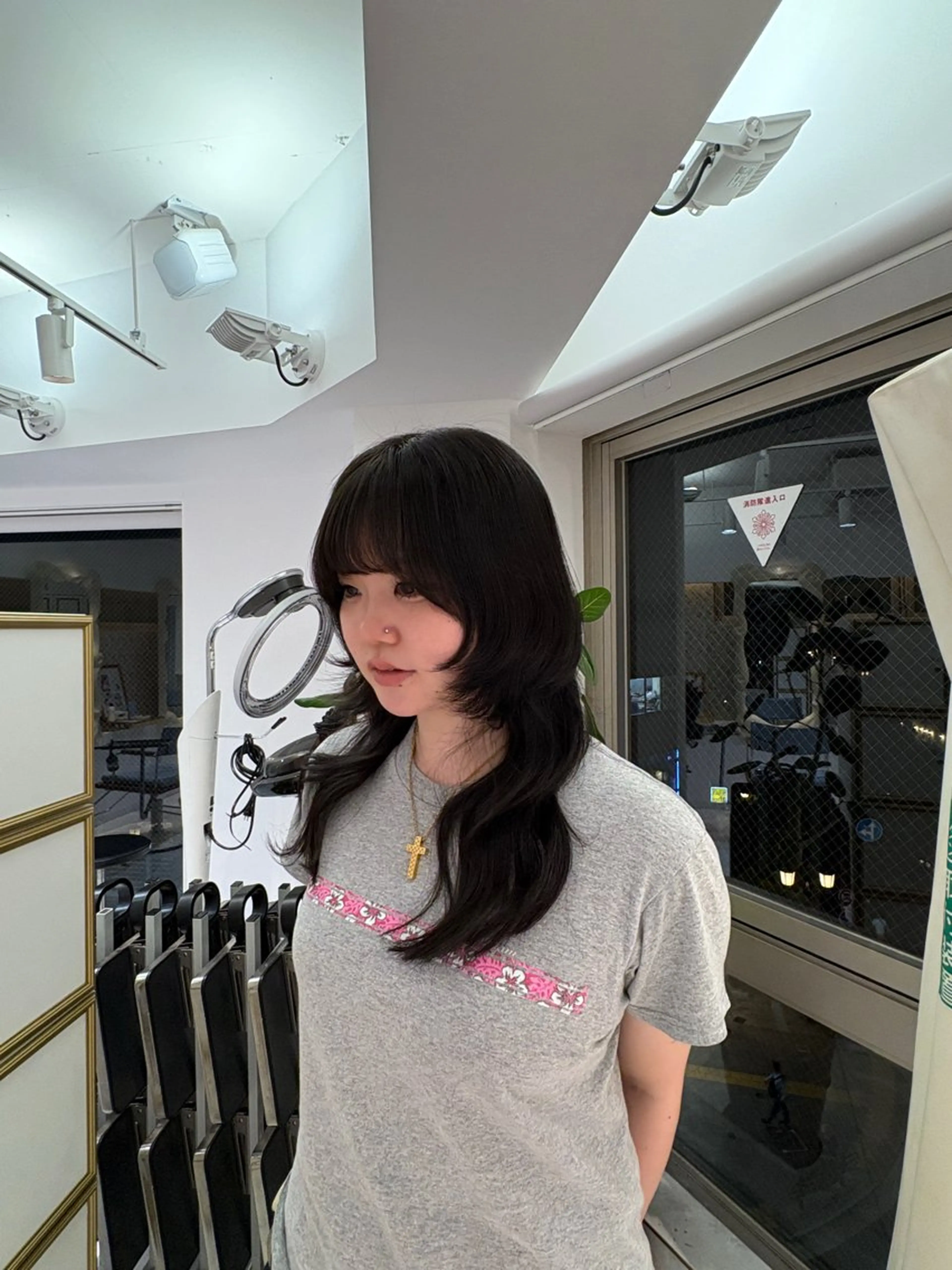 ロング 山野 華愛のヘアスタイル