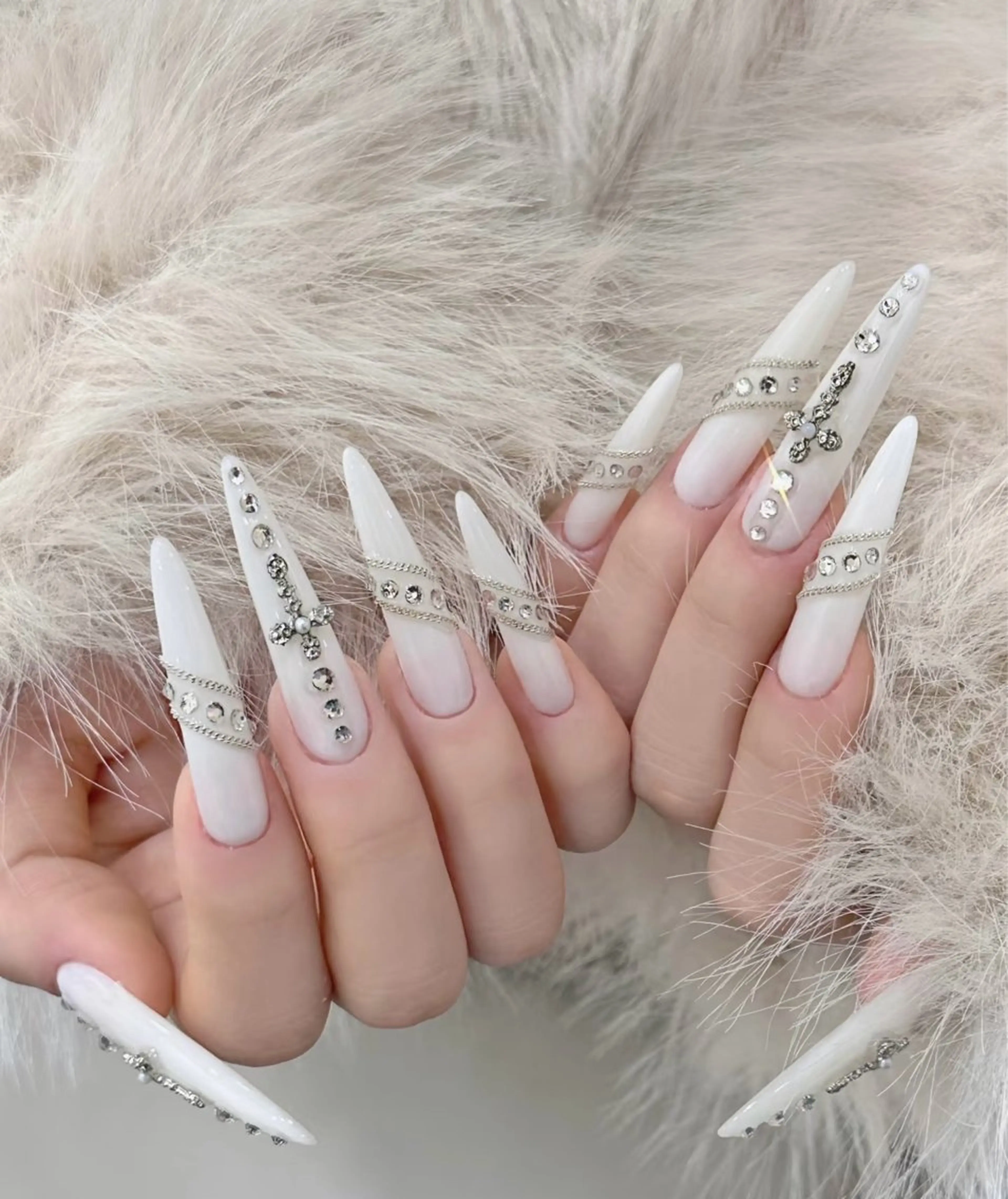 ネイル フラワーネイル フレンチネイル ジェルネイル ガラスフレンチ ハート ハンドネイル BabyYouMi nailのネイルデザイン