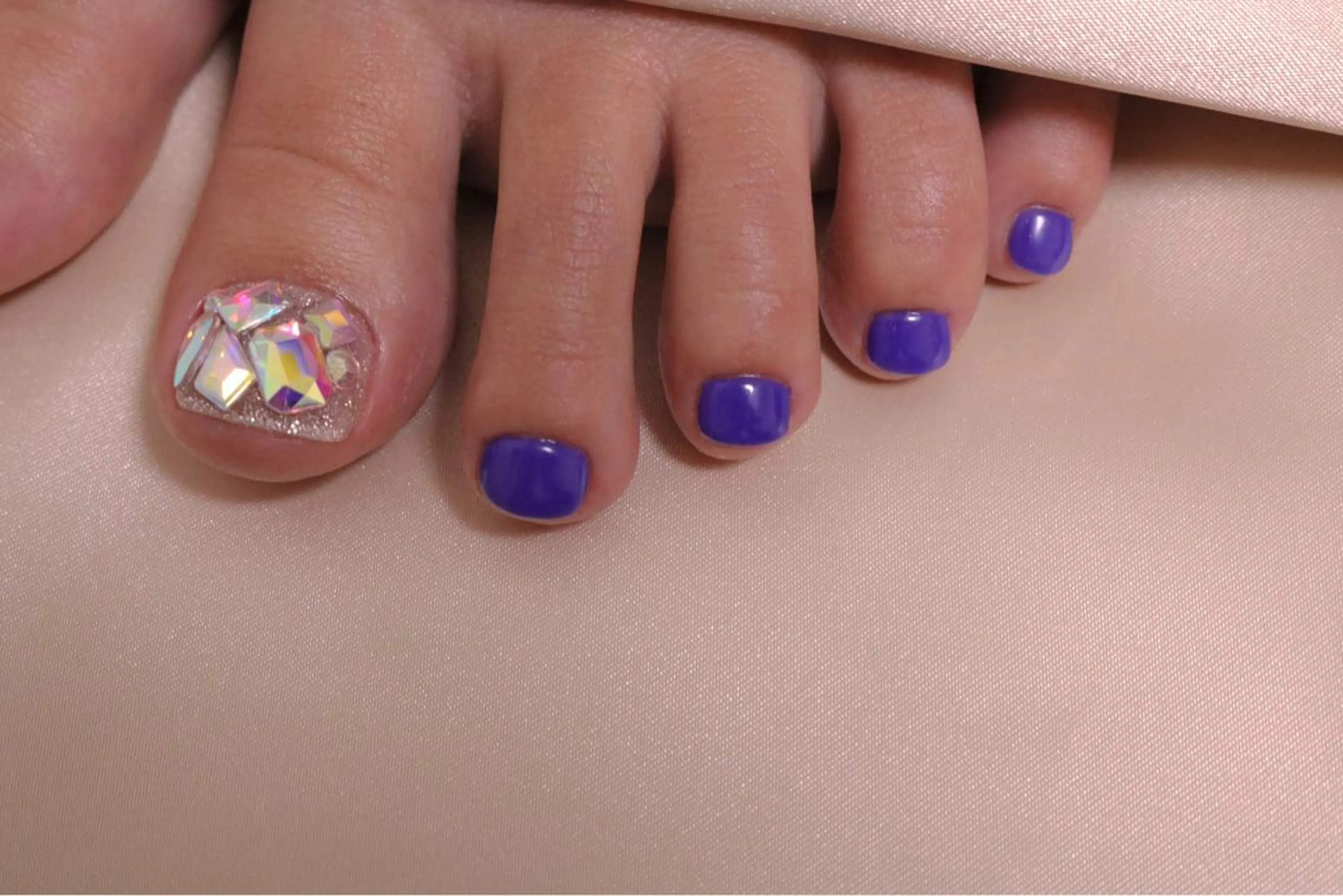ネイル フットネイル MH Nailのネイルデザイン