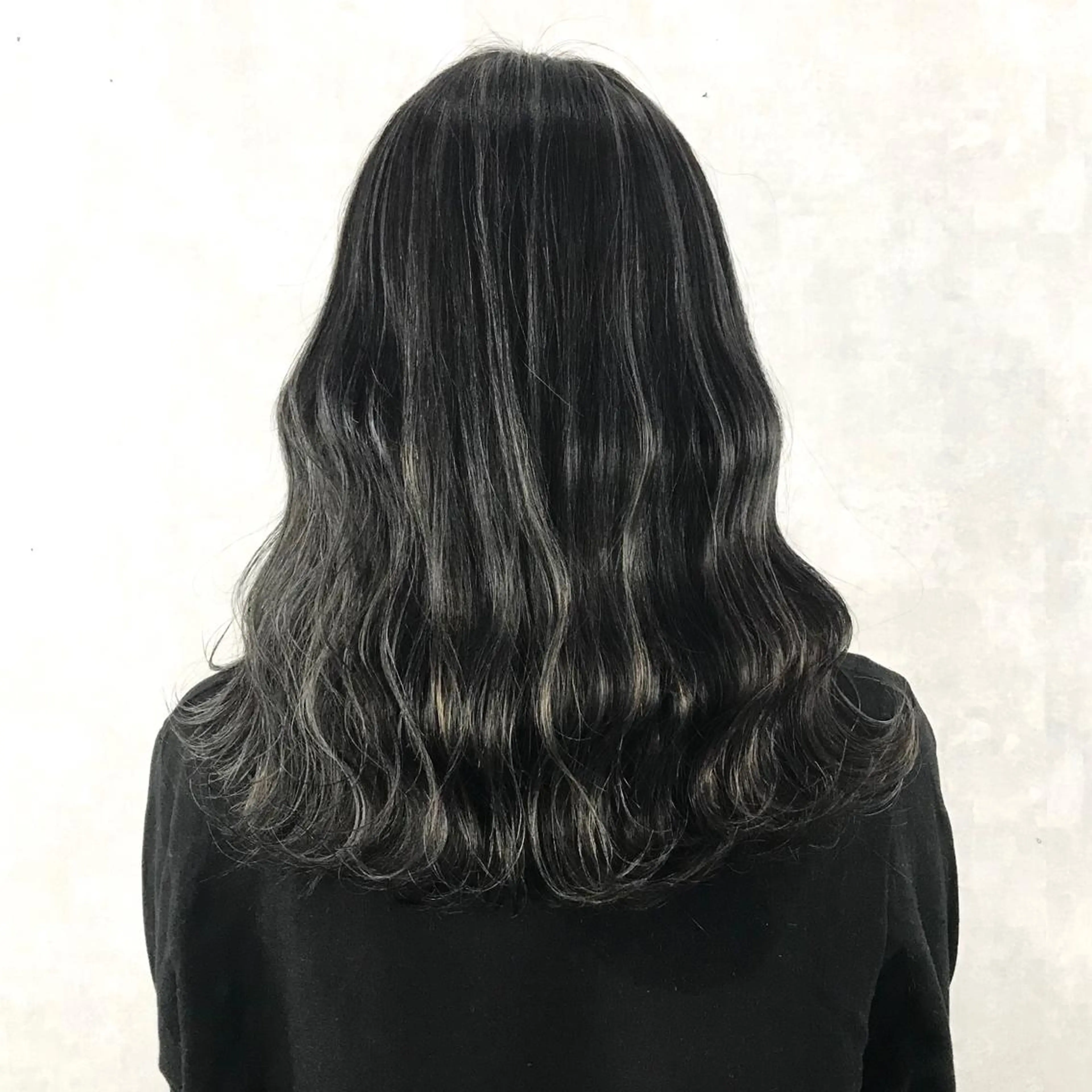 ミディアム カラー ハイライトカラー ハイライト タンバルモリ ヨシンモリ ムルギョル巻き サロウィン所属・K-POP好き美容師 🇰🇷Kai.Yのヘアスタイル