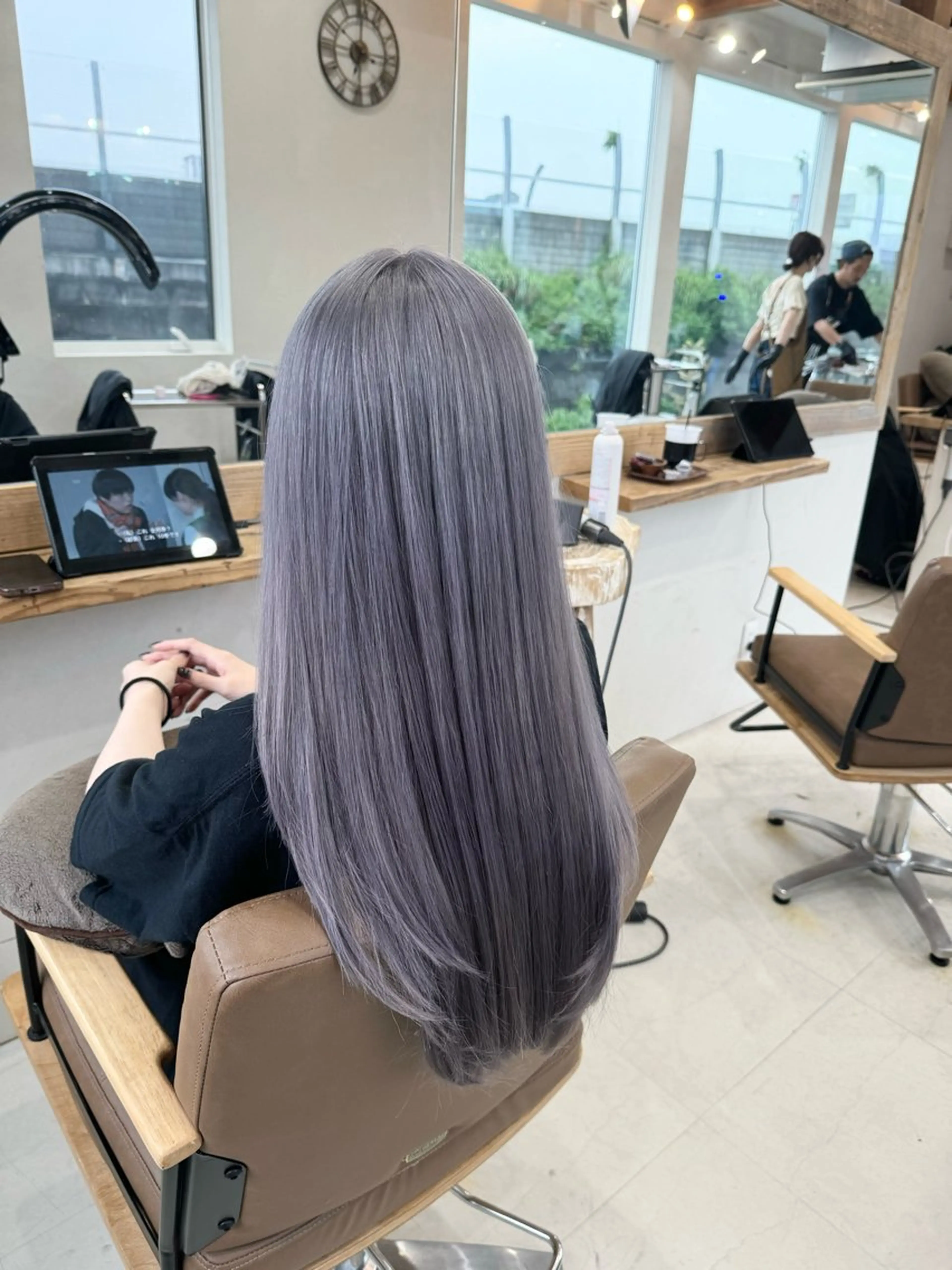ロング ヘアカラー 鈴木 妃帆未のヘアスタイル