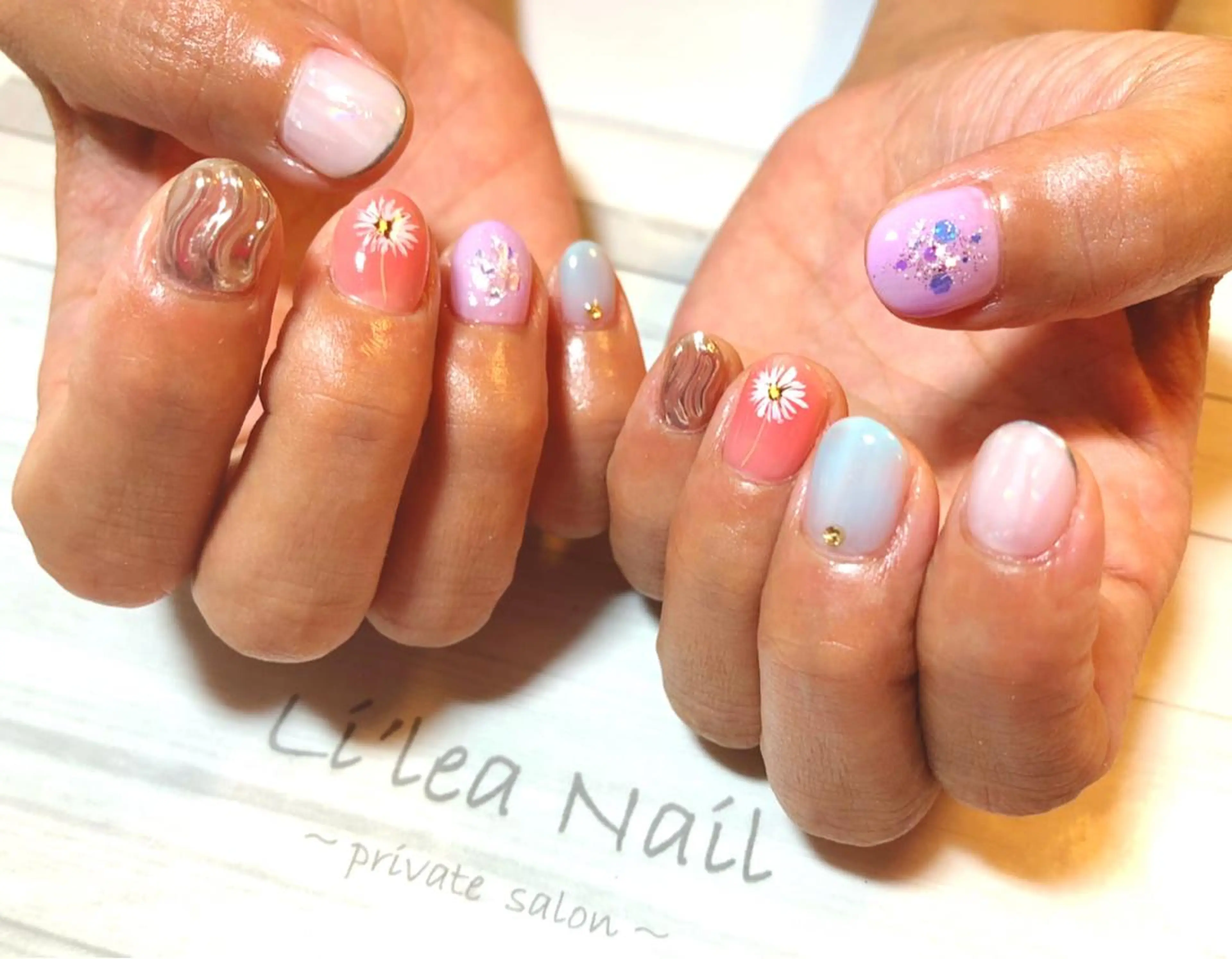 ネイル Li'leaNail AINAのネイルデザイン