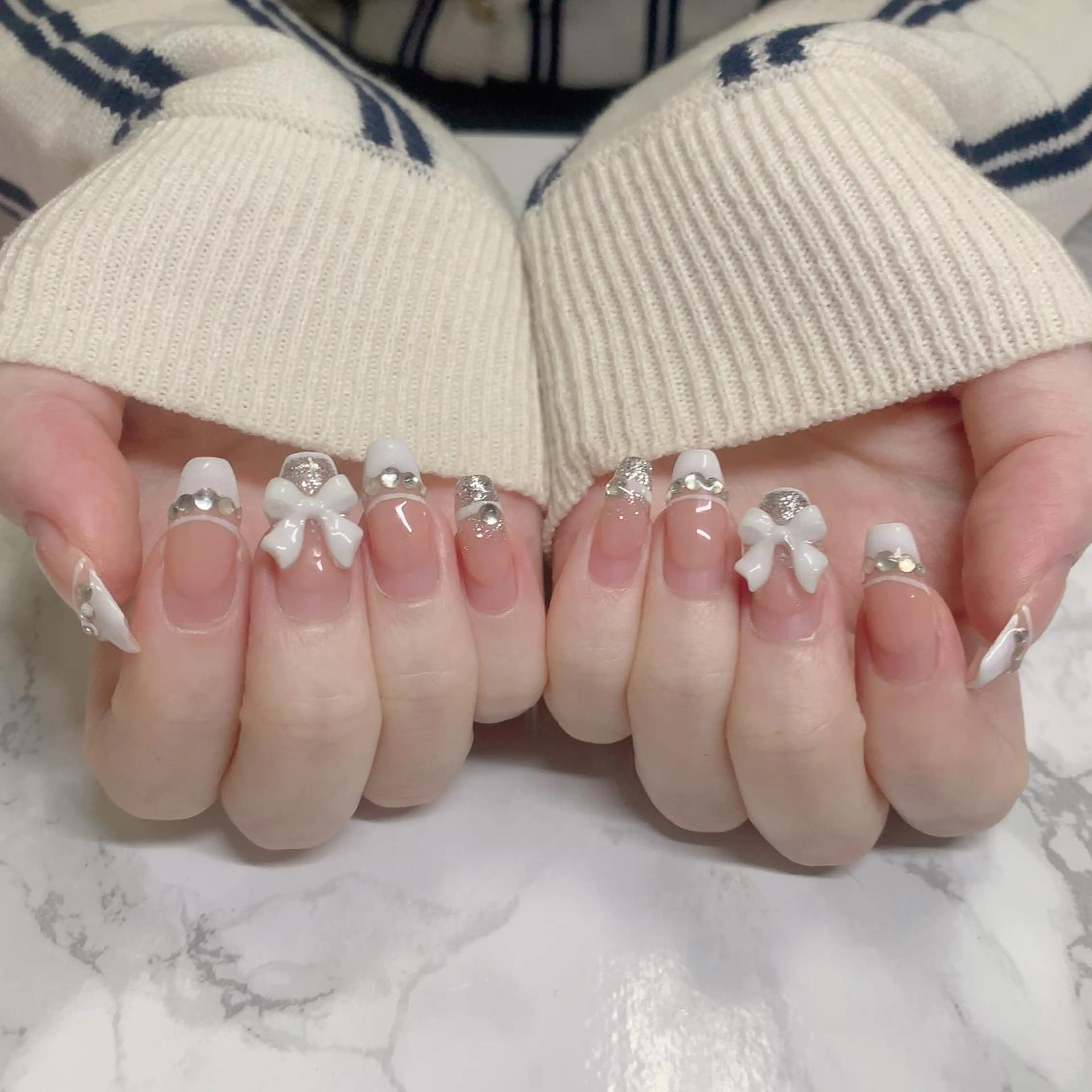 ネイル はな💎ネイル ワンホン、長さ出しのネイルデザイン