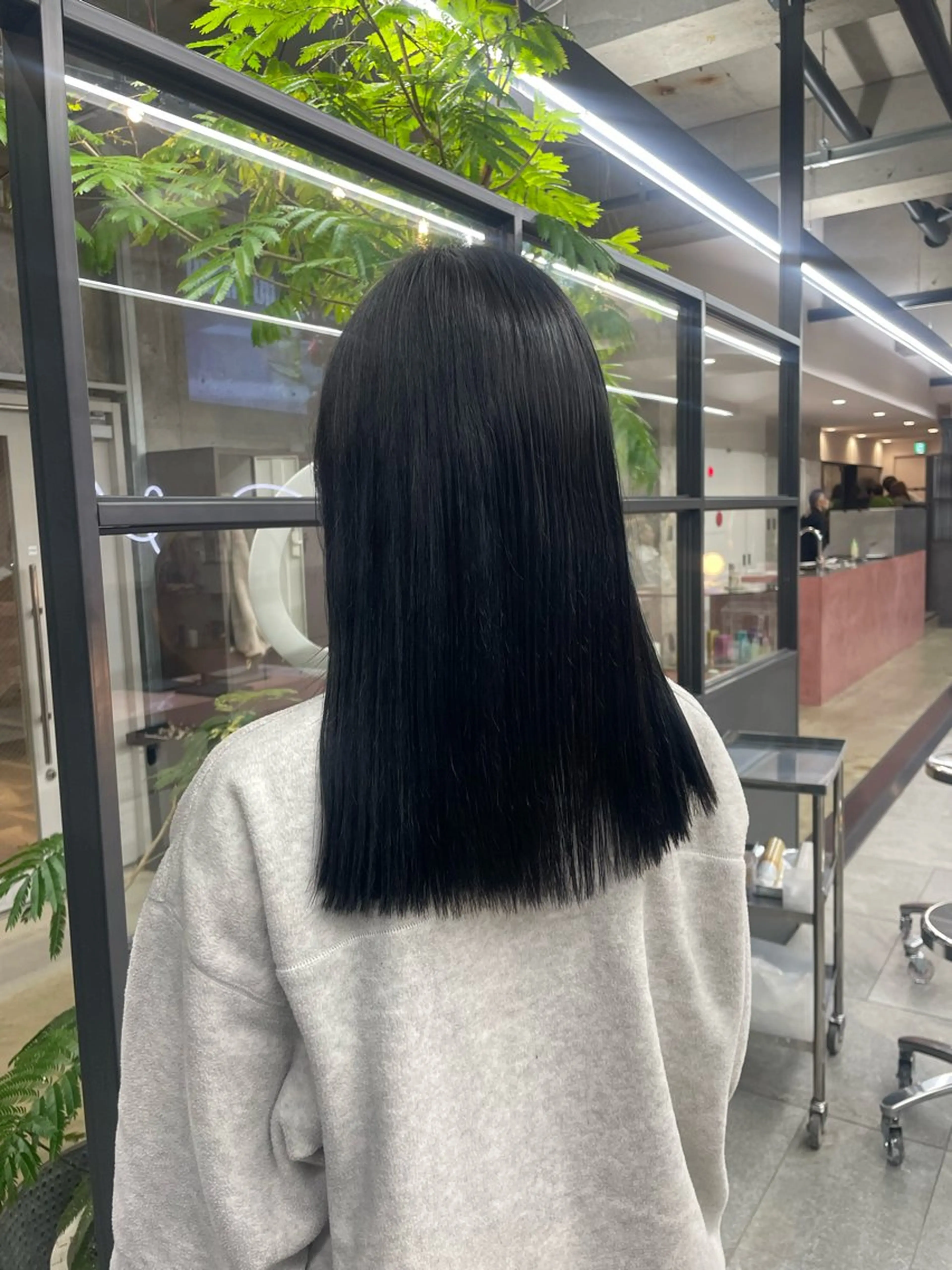 ロング 鈴木瑛里／ブロンド ベージュ／男女のヘアスタイル