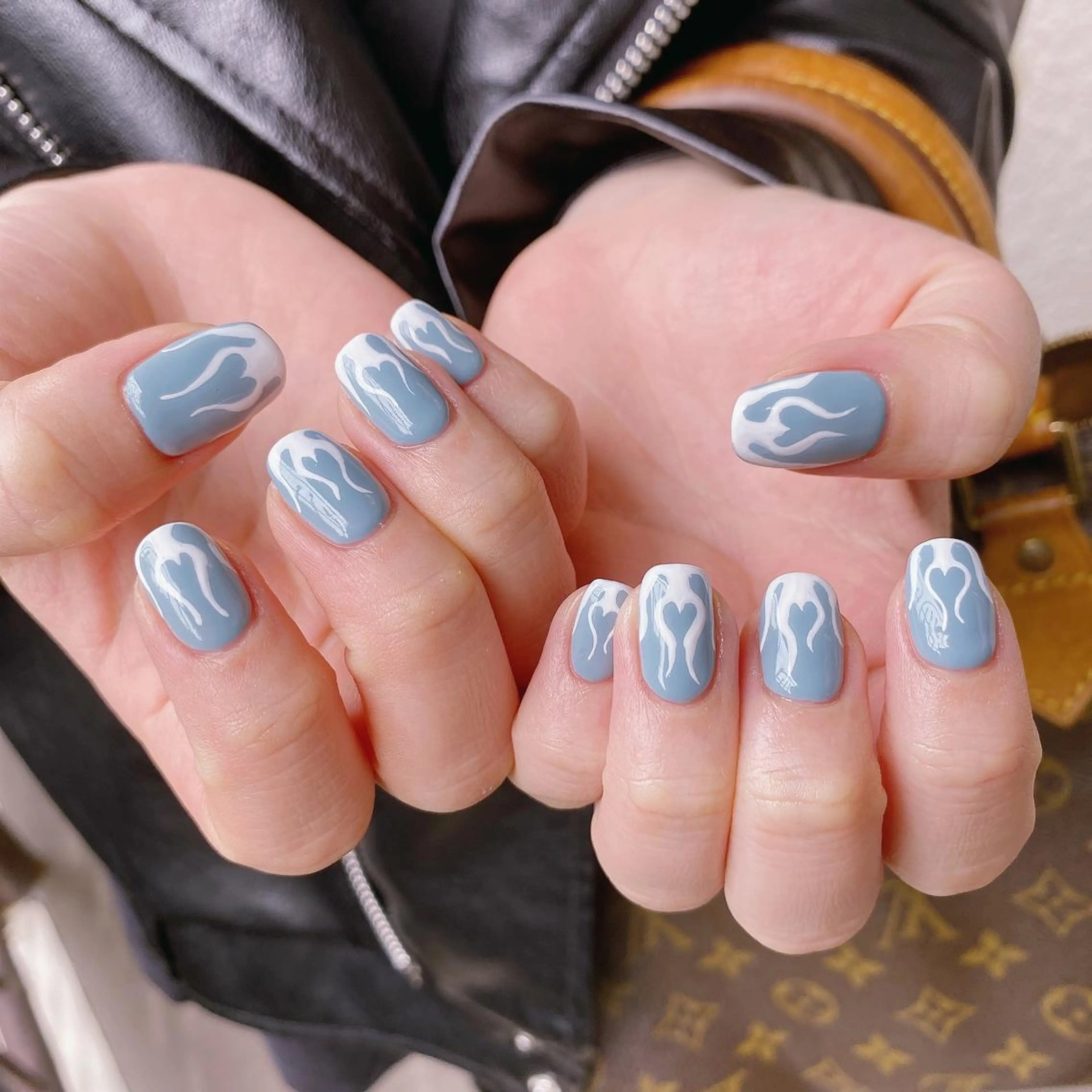 ネイル アートネイル オーロラネイル フレンチネイル ニュアンスネイル ワンカラーネイル To Me Nail所属・🩵 mei🩵のネイルデザイン