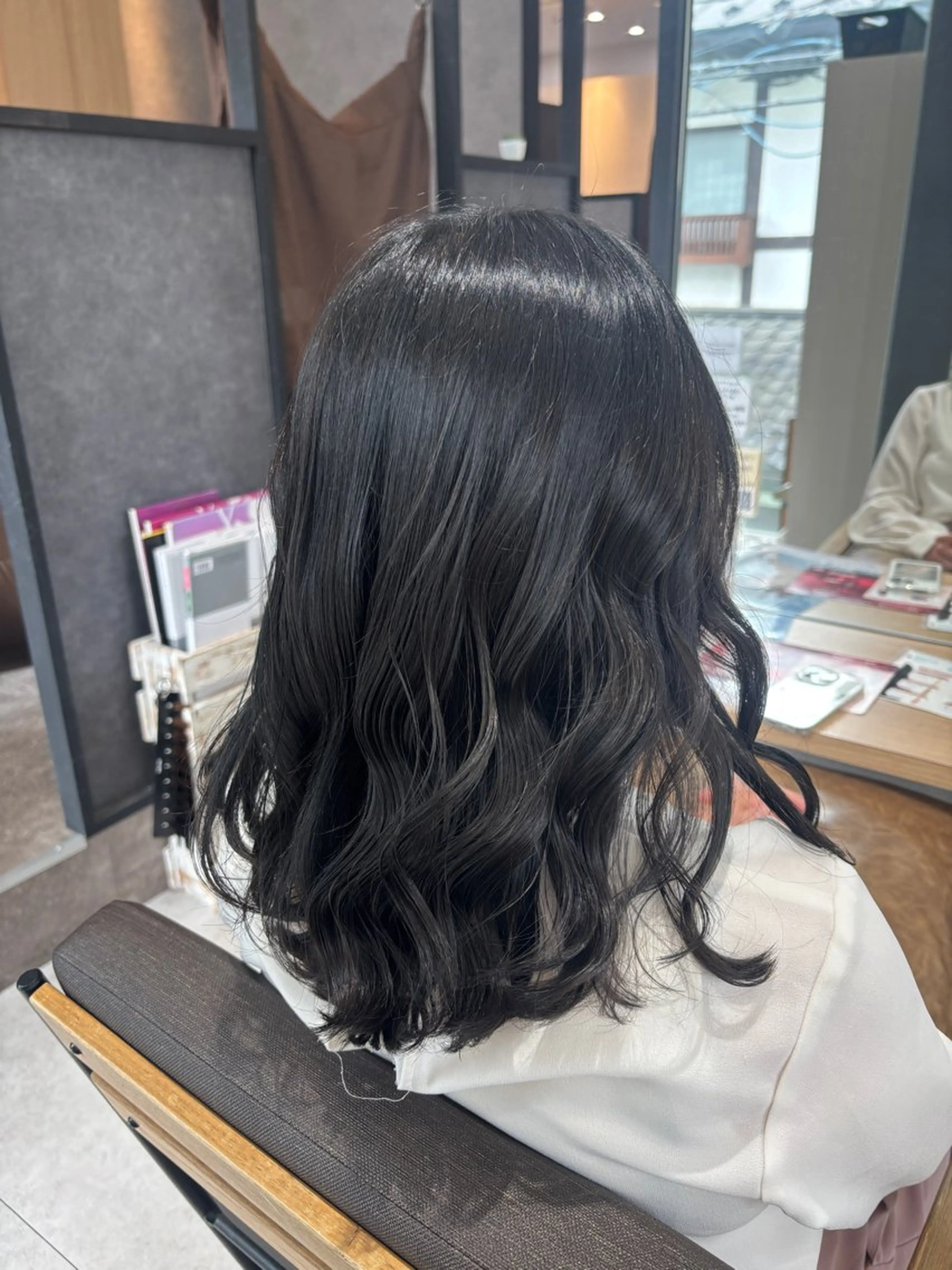 ミディアム カラー ヘアカラー トリートメント konomi ⟡.*のヘアスタイル