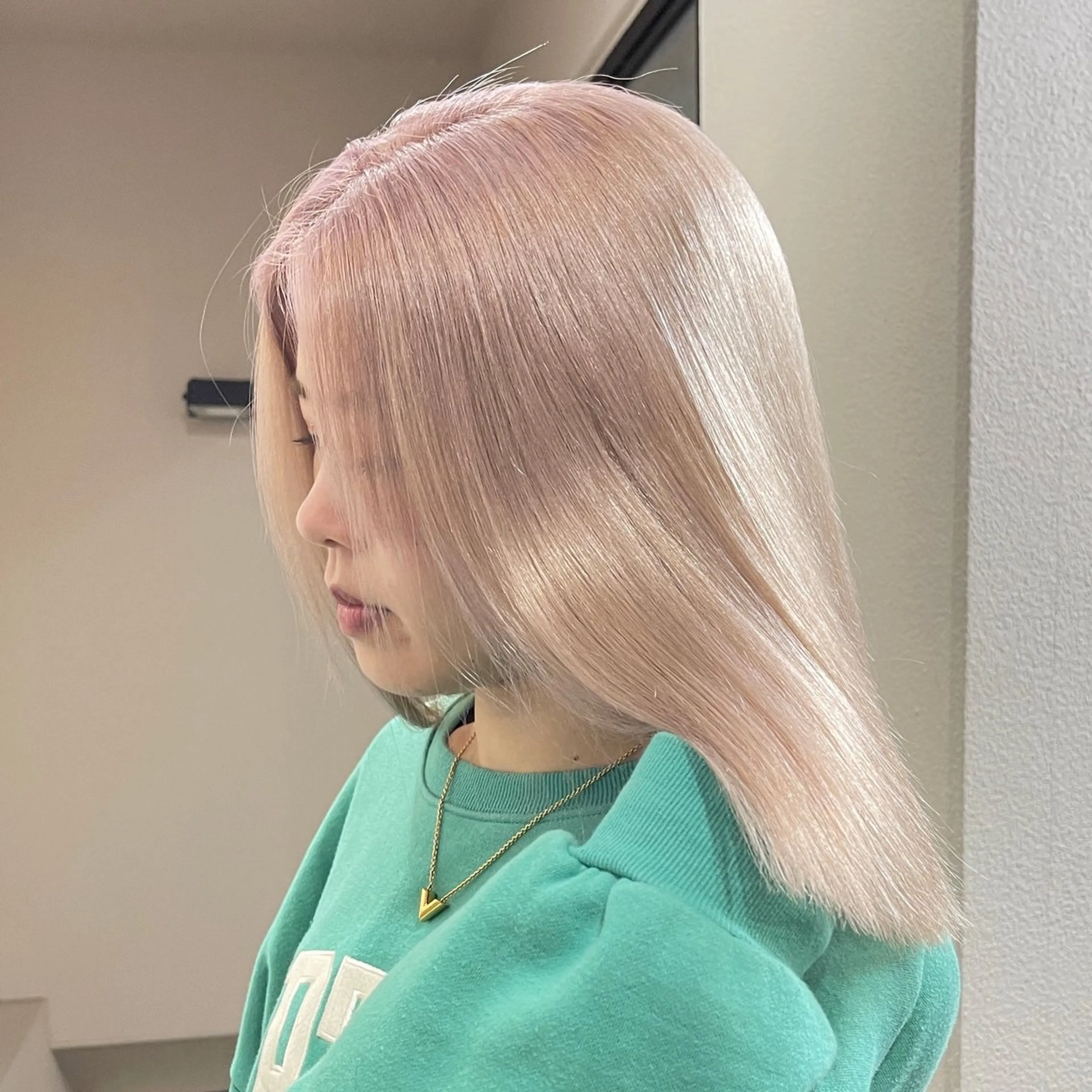 ミディアム カラー カット ヘアカラー EIGHT/ satone🩵のヘアスタイル