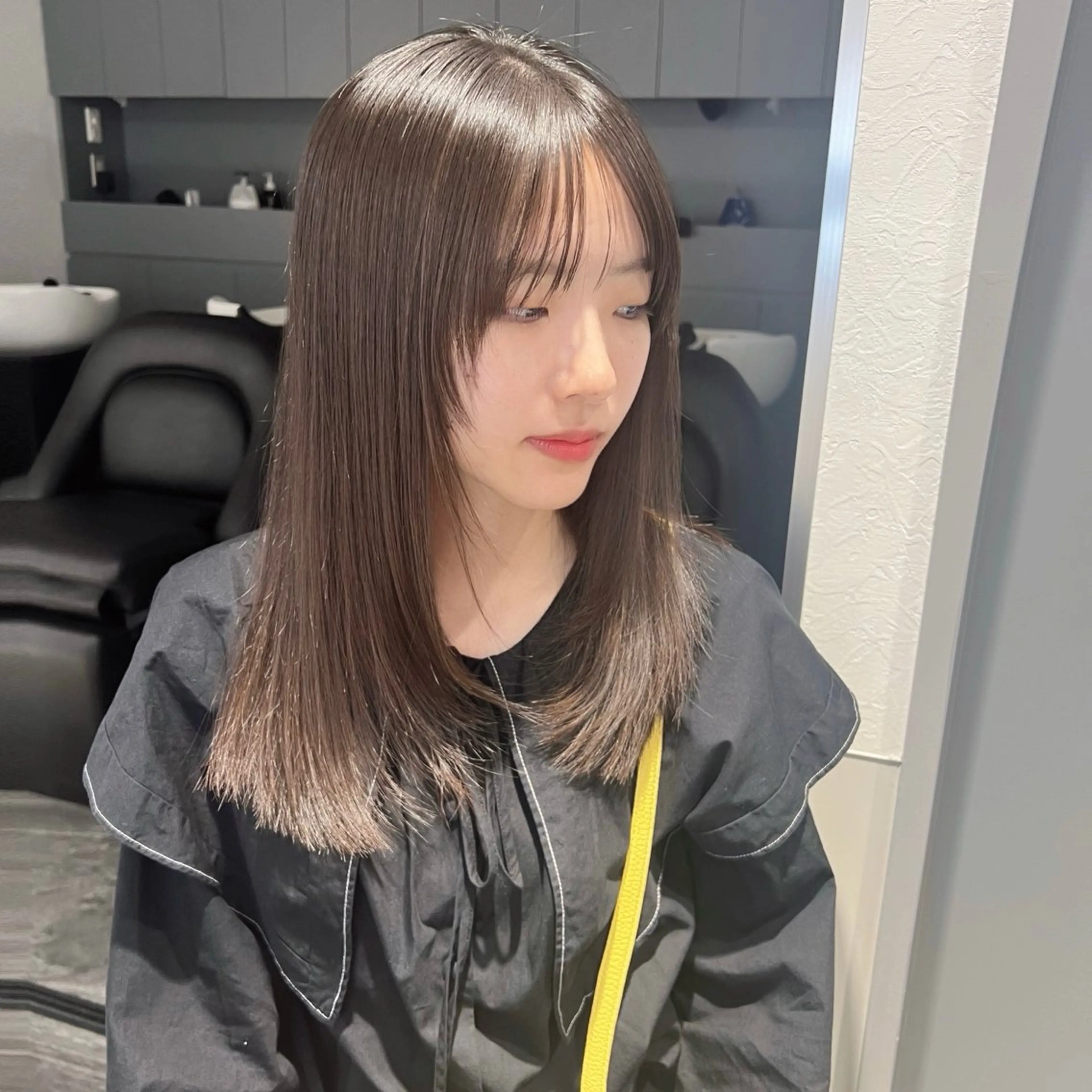 ミディアム 顔まわりレイヤー レイヤーカット 韓国モテhair🍑 momoのヘアスタイル