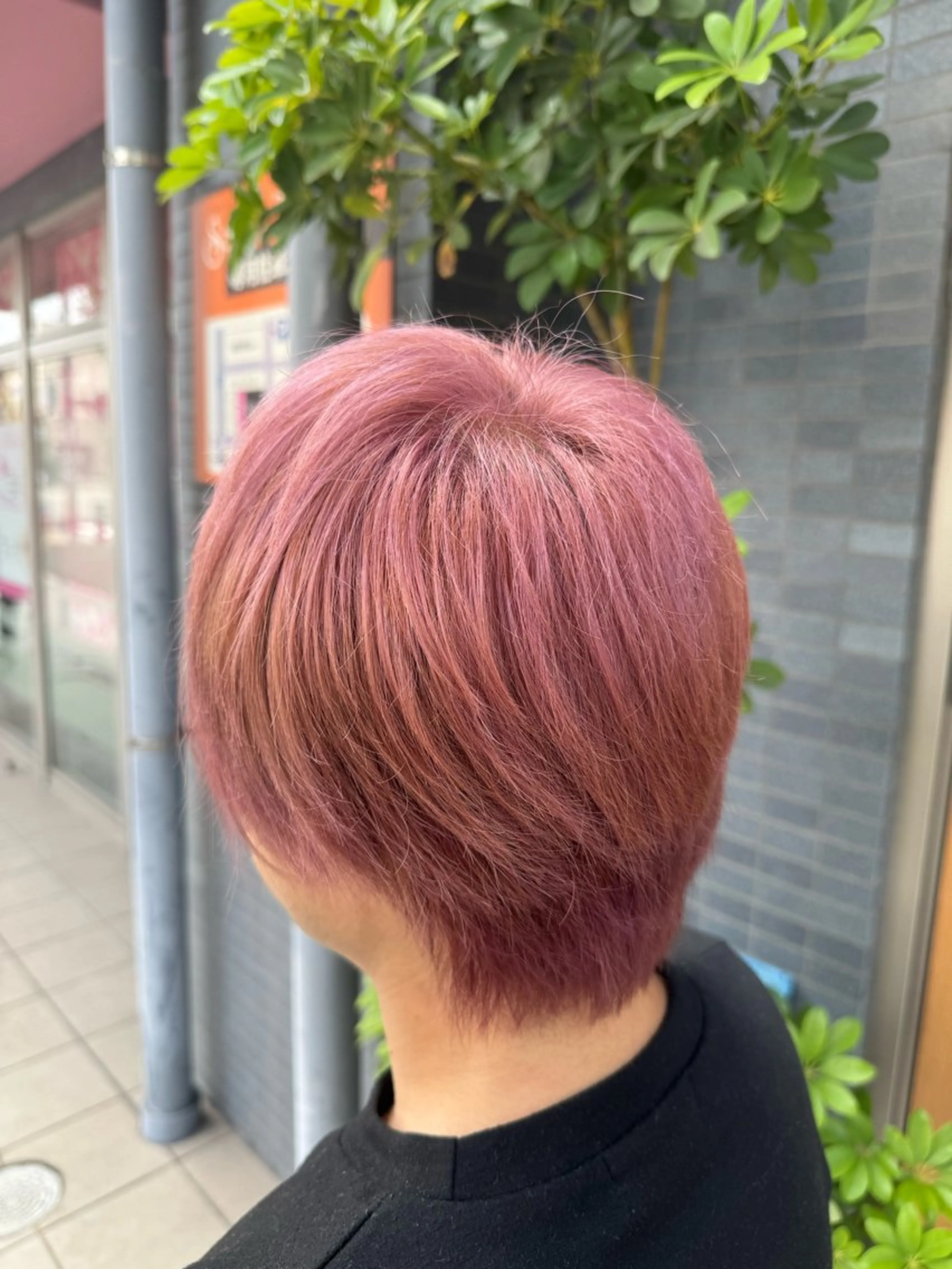 ショート カラー メンズ ブラウンカラー ピンクカラー ピンクブラウン select 大森 慶斗のヘアスタイル