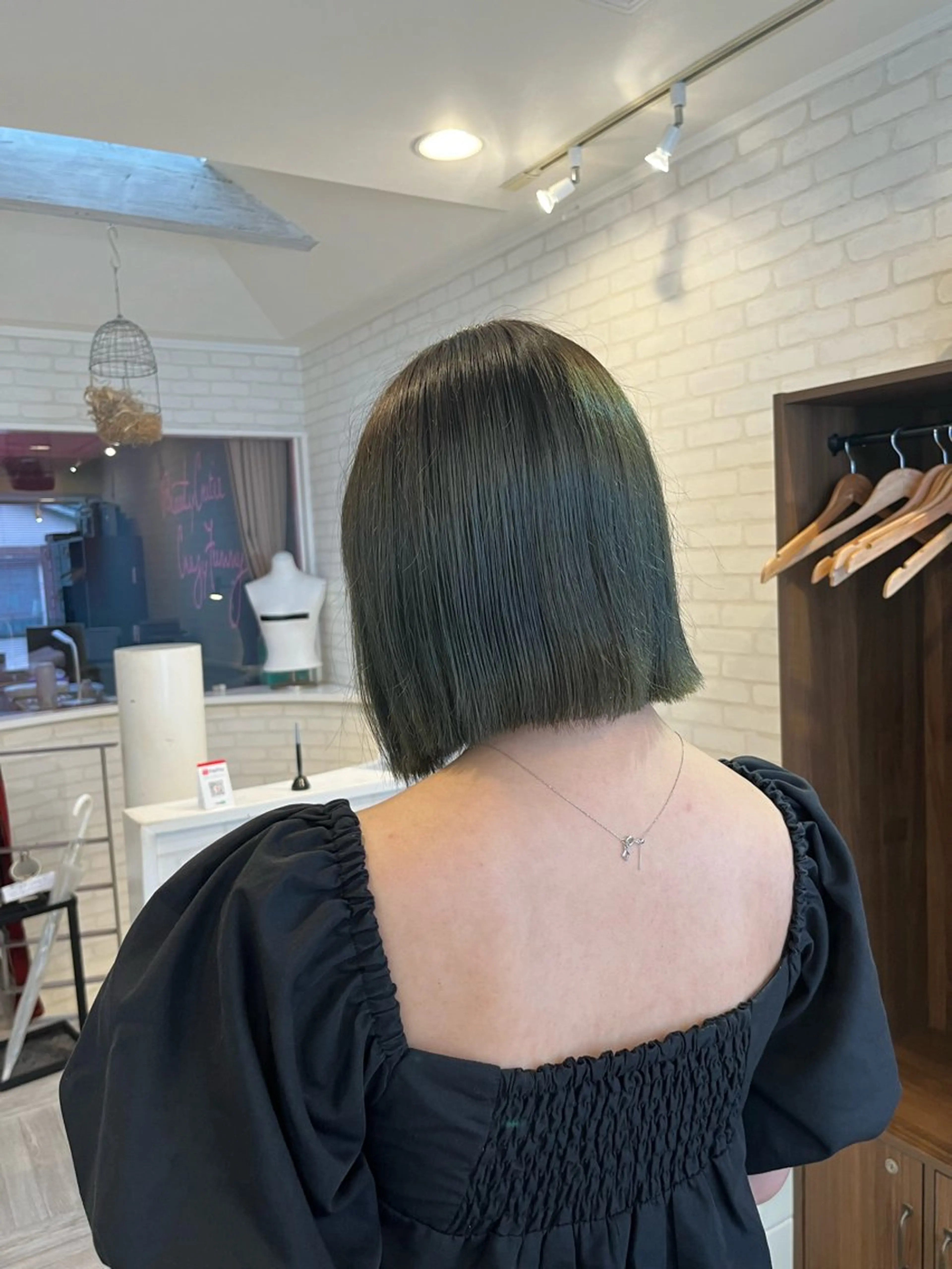 カラー オリーブカラー カット ヘアカラー 阿部 うららのヘアスタイル