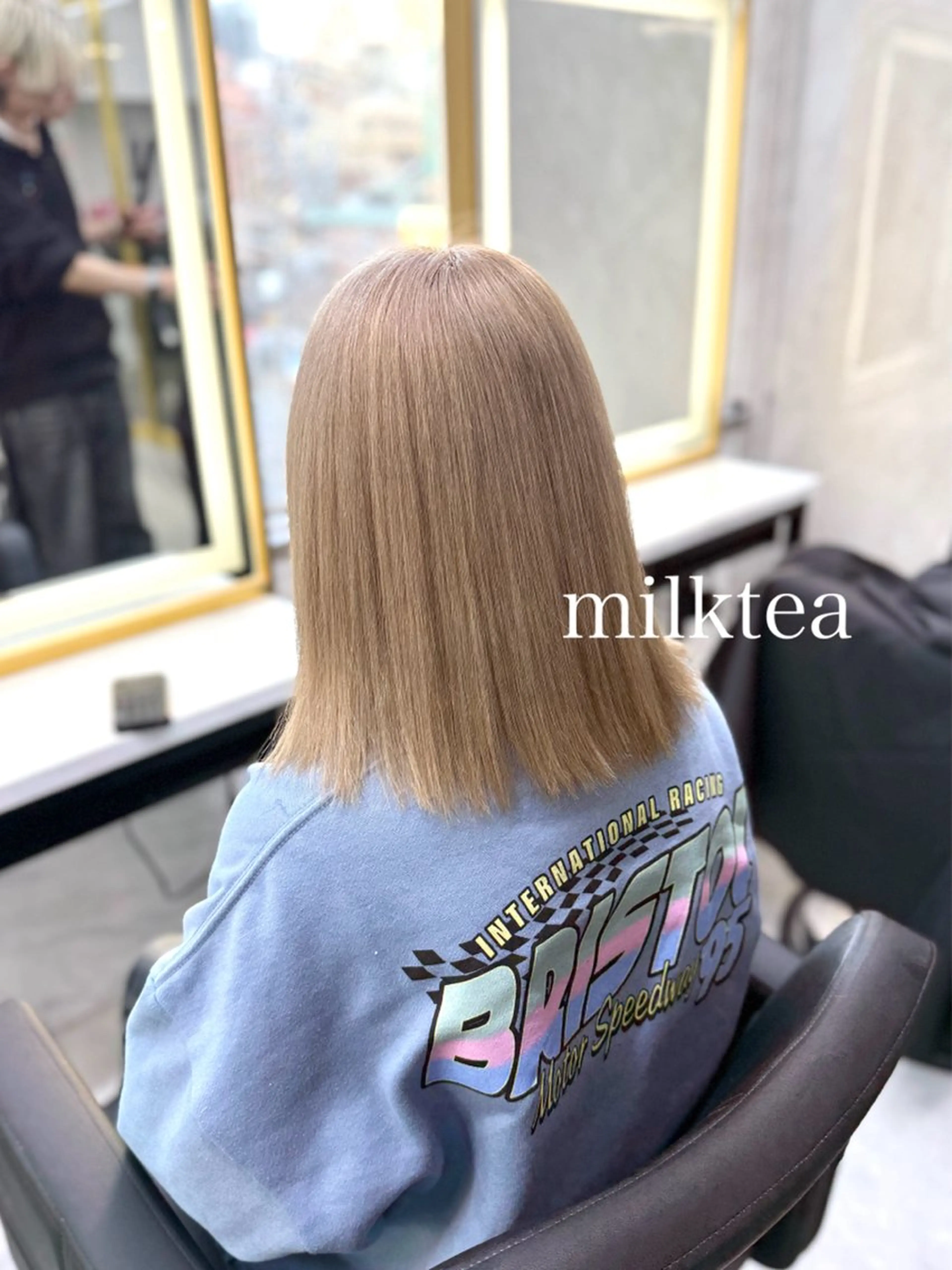 セミロング カラー ベージュカラー ハイトーンカラー ミルクティーベージュ カット ヘアカラー トリートメント エクステ🩵ブリーチ 韓国ヘア🩵KAEのヘアスタイル