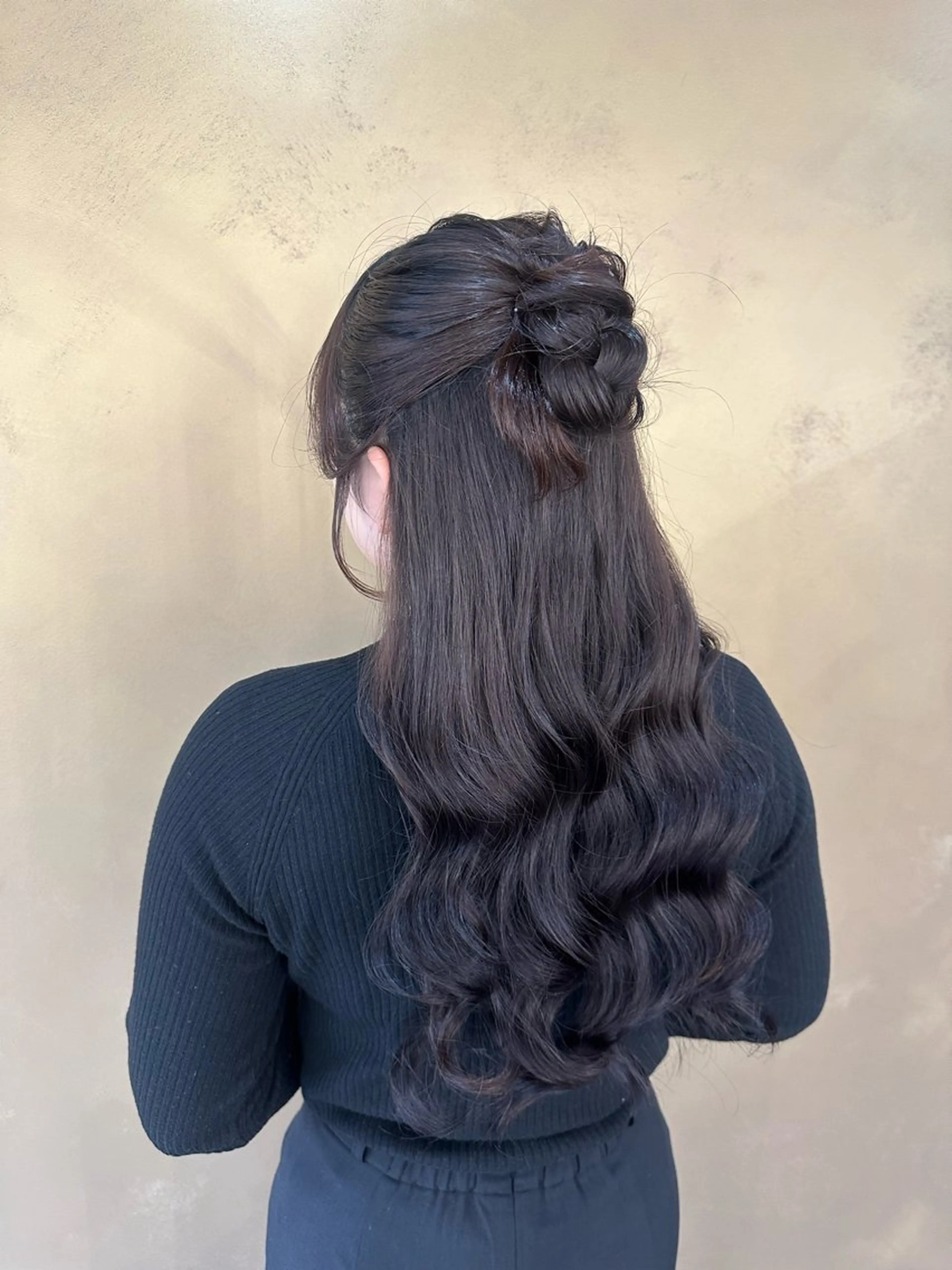 ロング ヘアセット WILLOW 荒木 茉菜香の眉毛・アイブロウイメージ