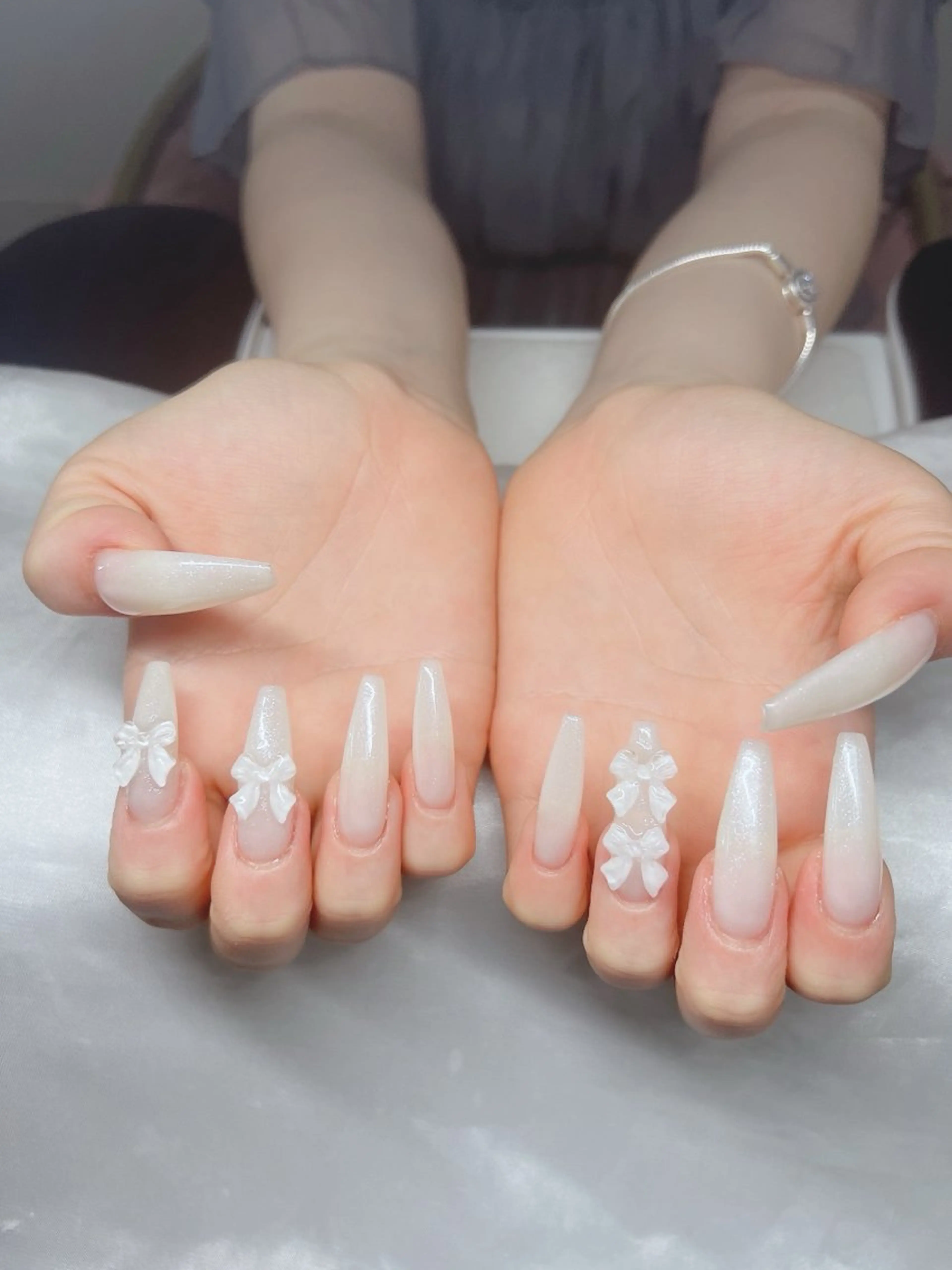 ネイル オーロラネイル チークネイル 長さ出し フットネイル フレンチネイル Lee Nails チップ長さだし専門店のネイルデザイン