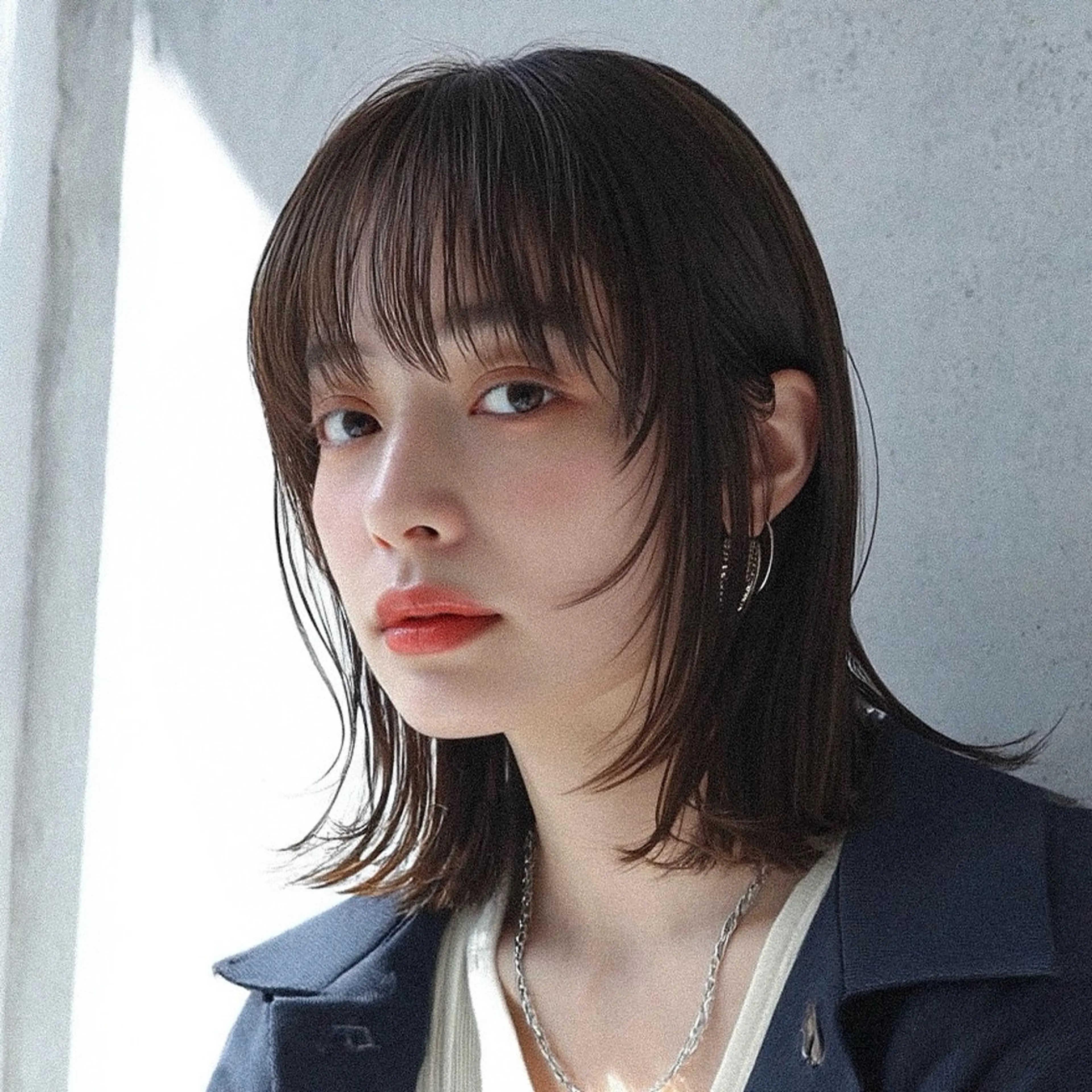 ミディアム 伸ばしかけ レイヤーカット 似合わせカット カット ヘアカラー トリートメント 服部　翔太/ 似合わせカットカラーのヘアスタイル