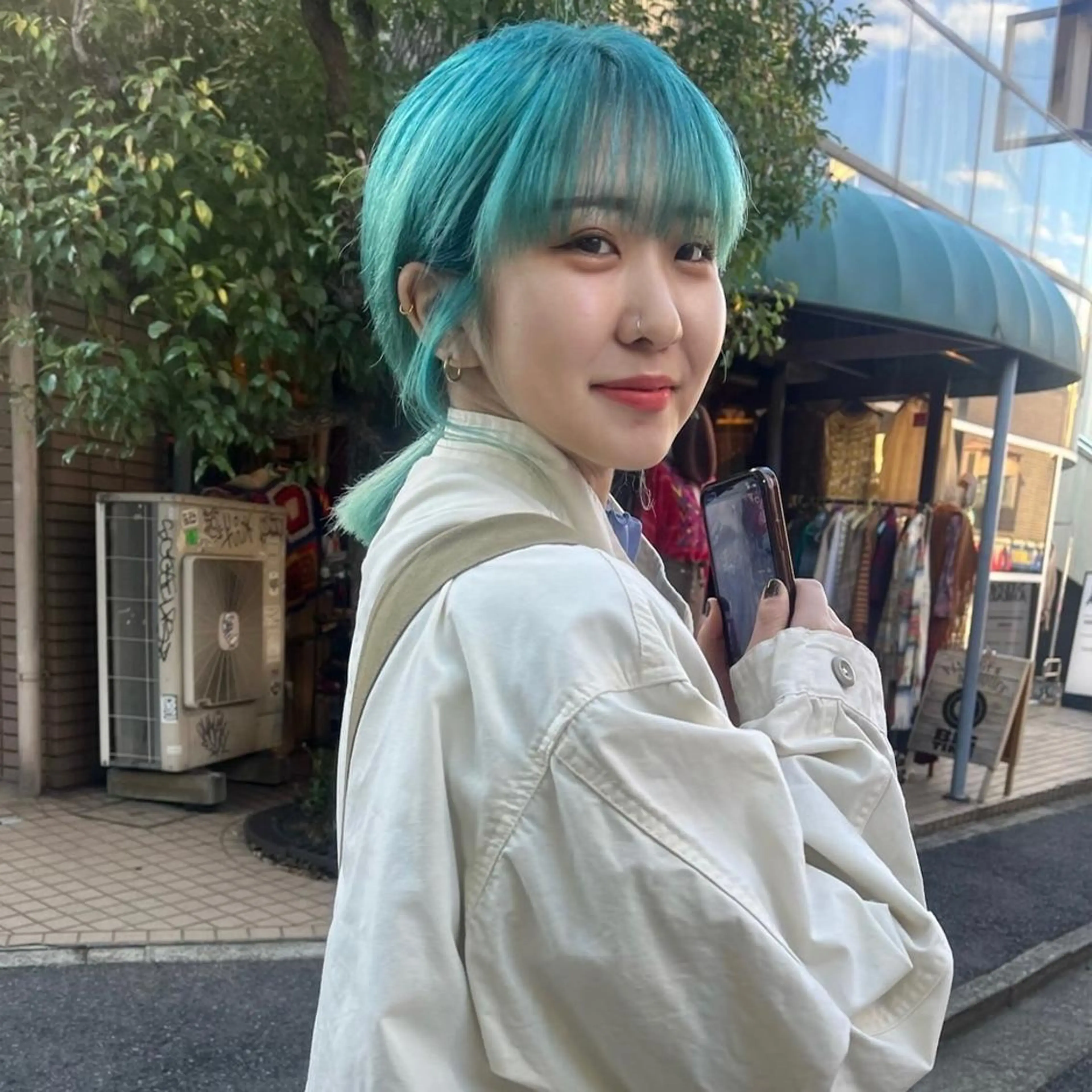 ミディアム カラー ヘアアレンジ ボブハイトーン🦖 デザインMAMIのヘアスタイル