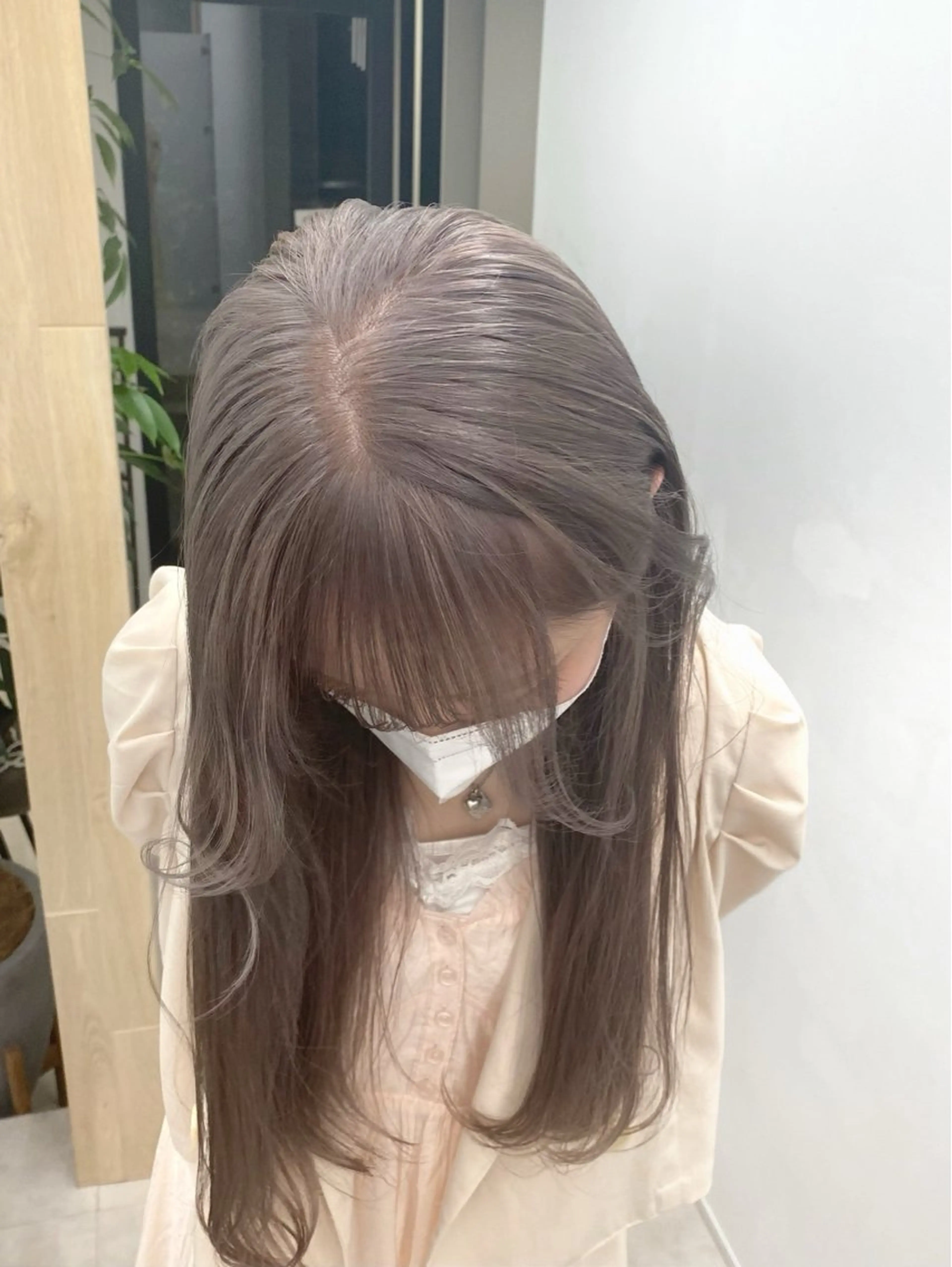 ロング カラー グレージュ シルバー シルバーグレージュ カット ヘアカラー トリートメント Lomalia 🤍🫧/makoのヘアスタイル