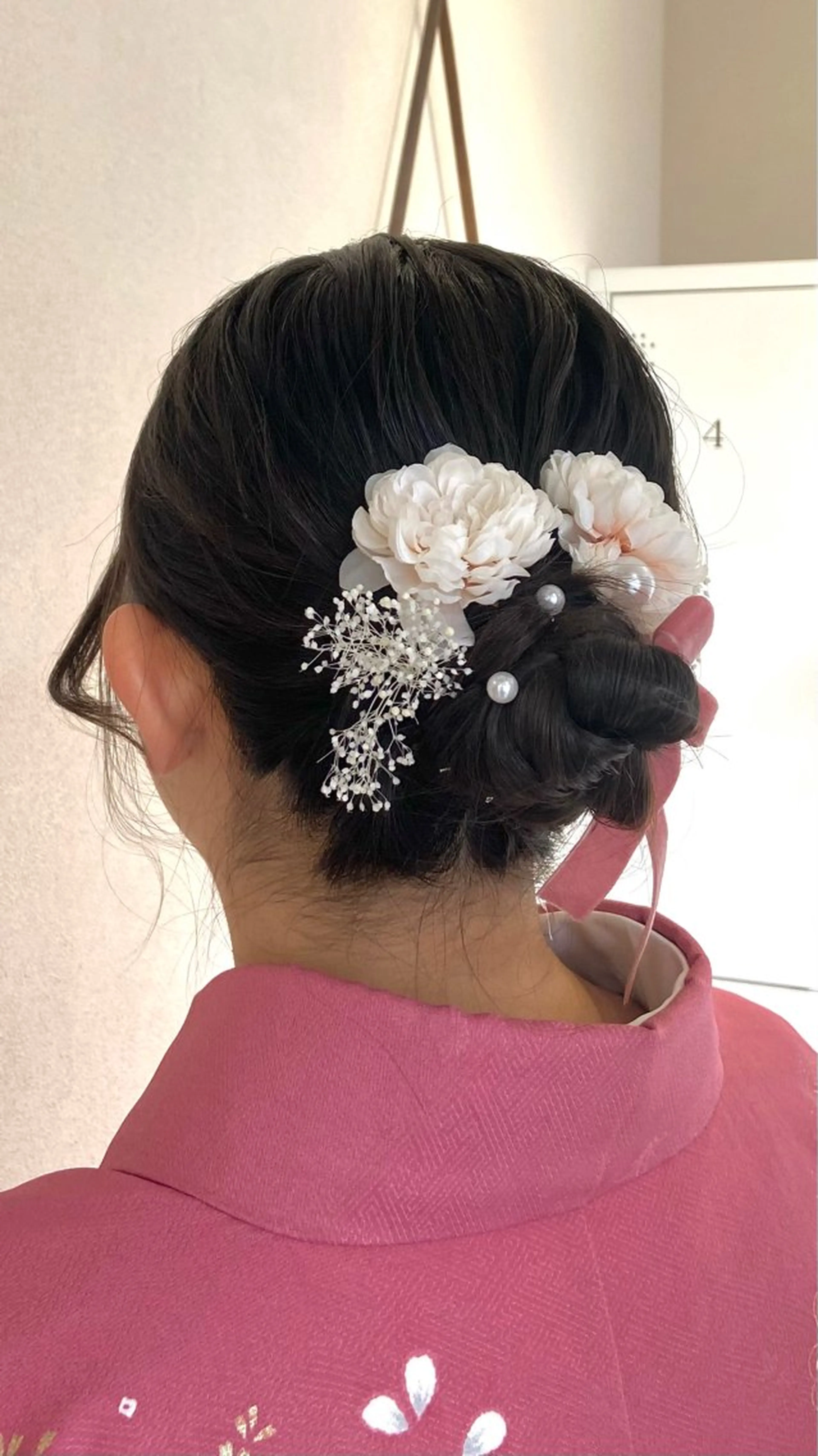 ミディアム ヘアアレンジ 成人式 卒業式のヘアスタイル 愛結美🦋似合わせ/ ツヤ感カラーのヘアスタイル
