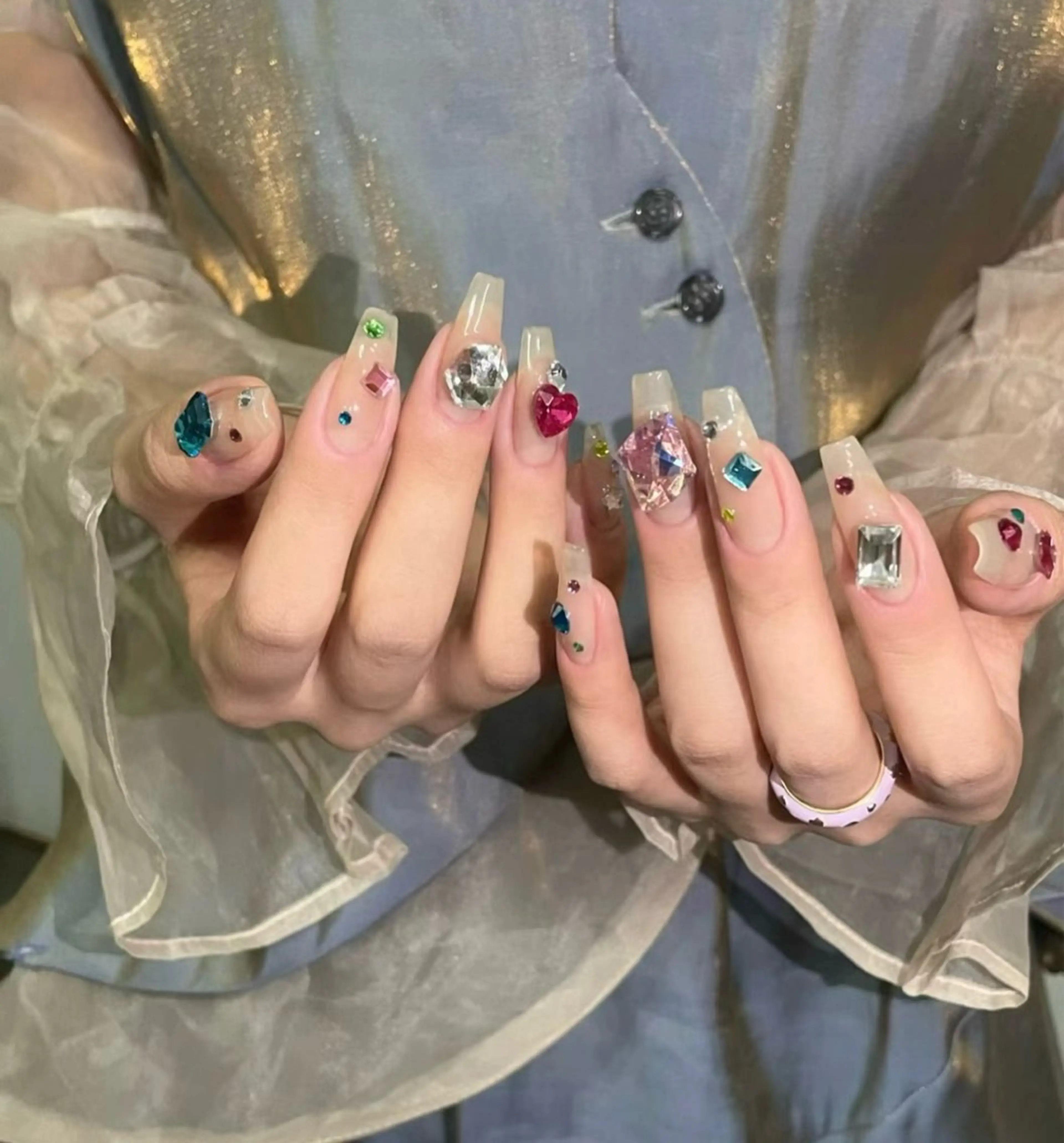 ロング ハンドネイル めぐみのネイルサロン スタッフ練習のネイルデザイン