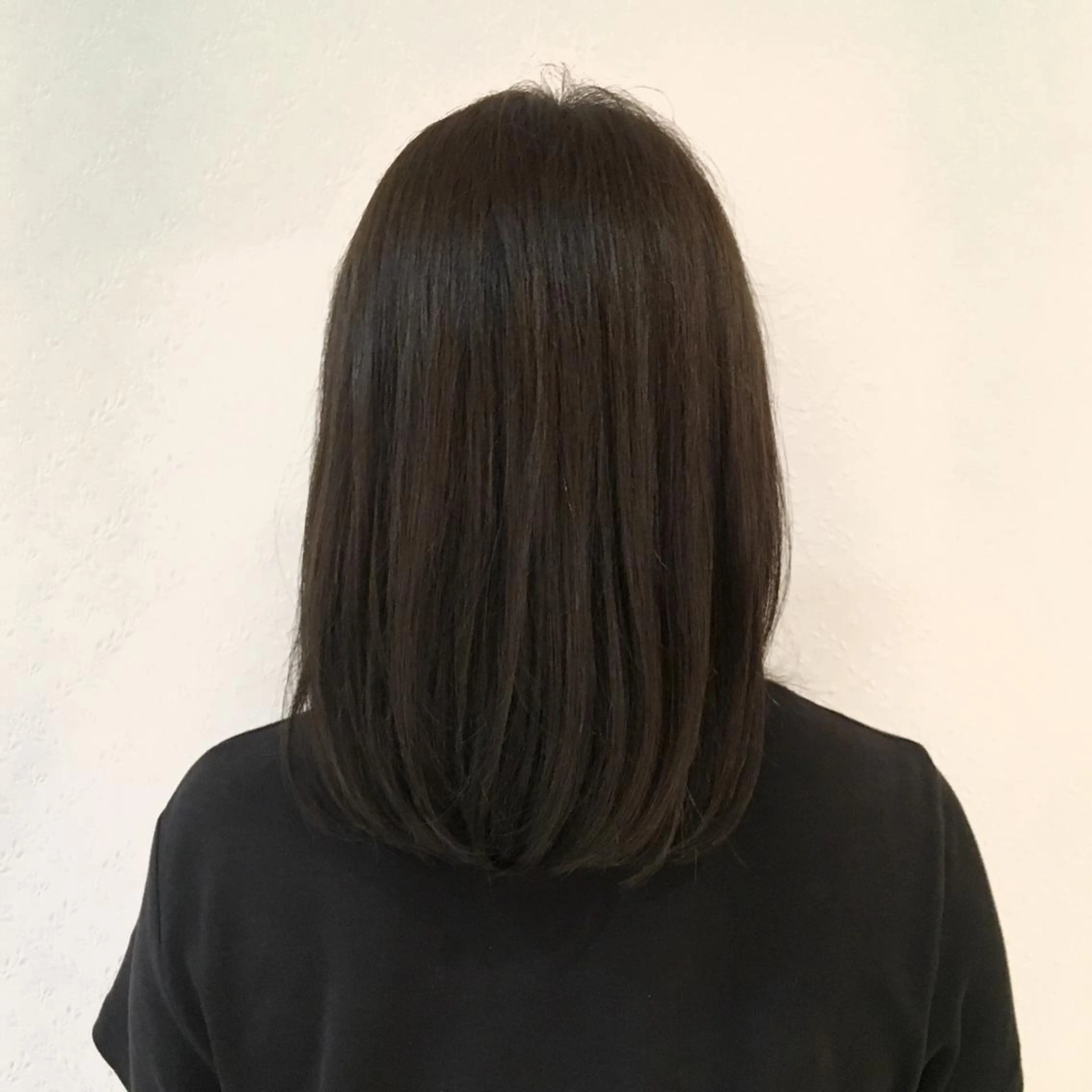 ミディアム カラー ベージュカラー 宮内 真乃のヘアスタイル