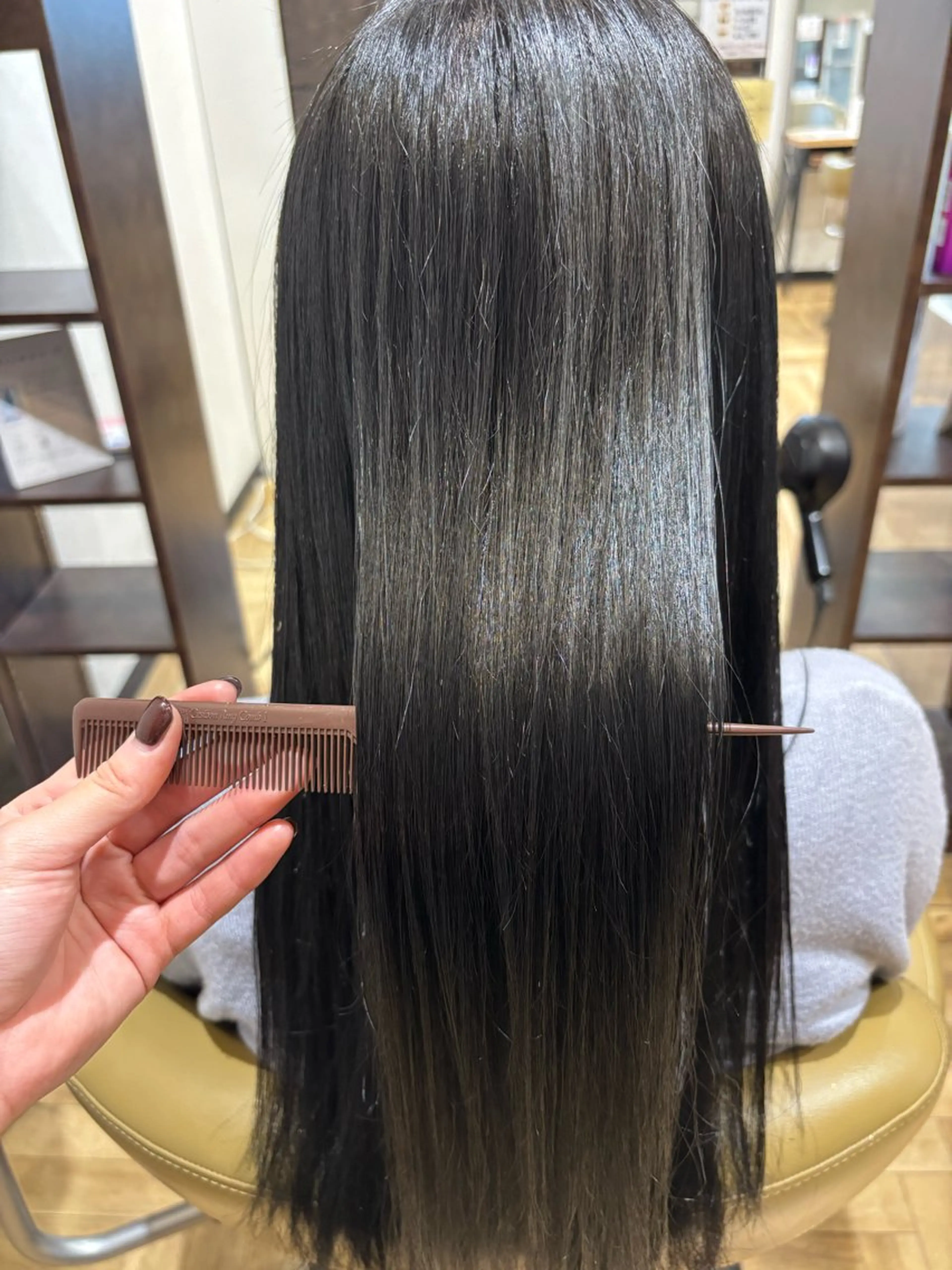 カラー 黒髪 ヘアカラー 木村 綺音のヘアスタイル