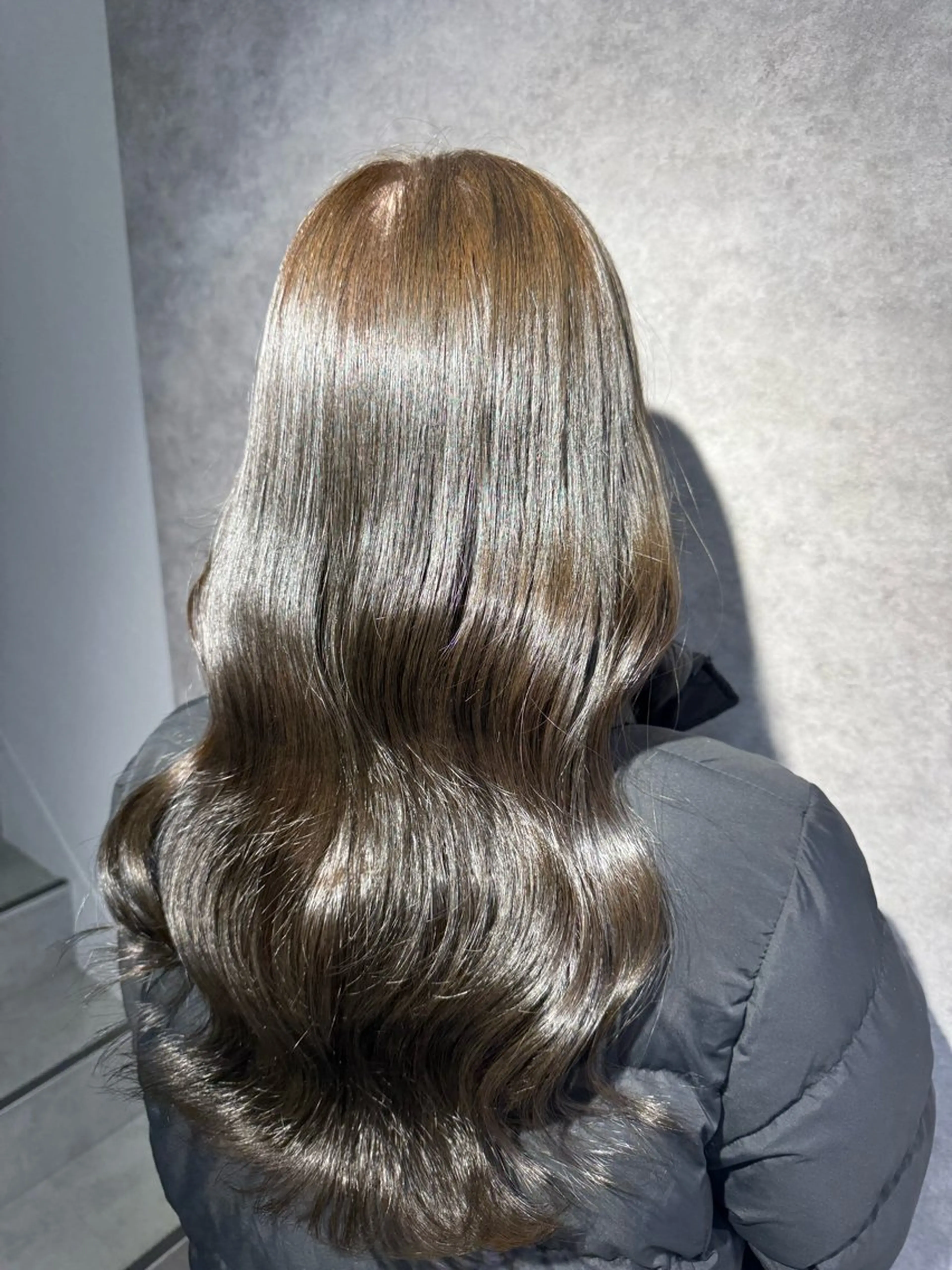 ロング カラー 韓国レイヤー/ 顔まわり/西野和裕のヘアスタイル