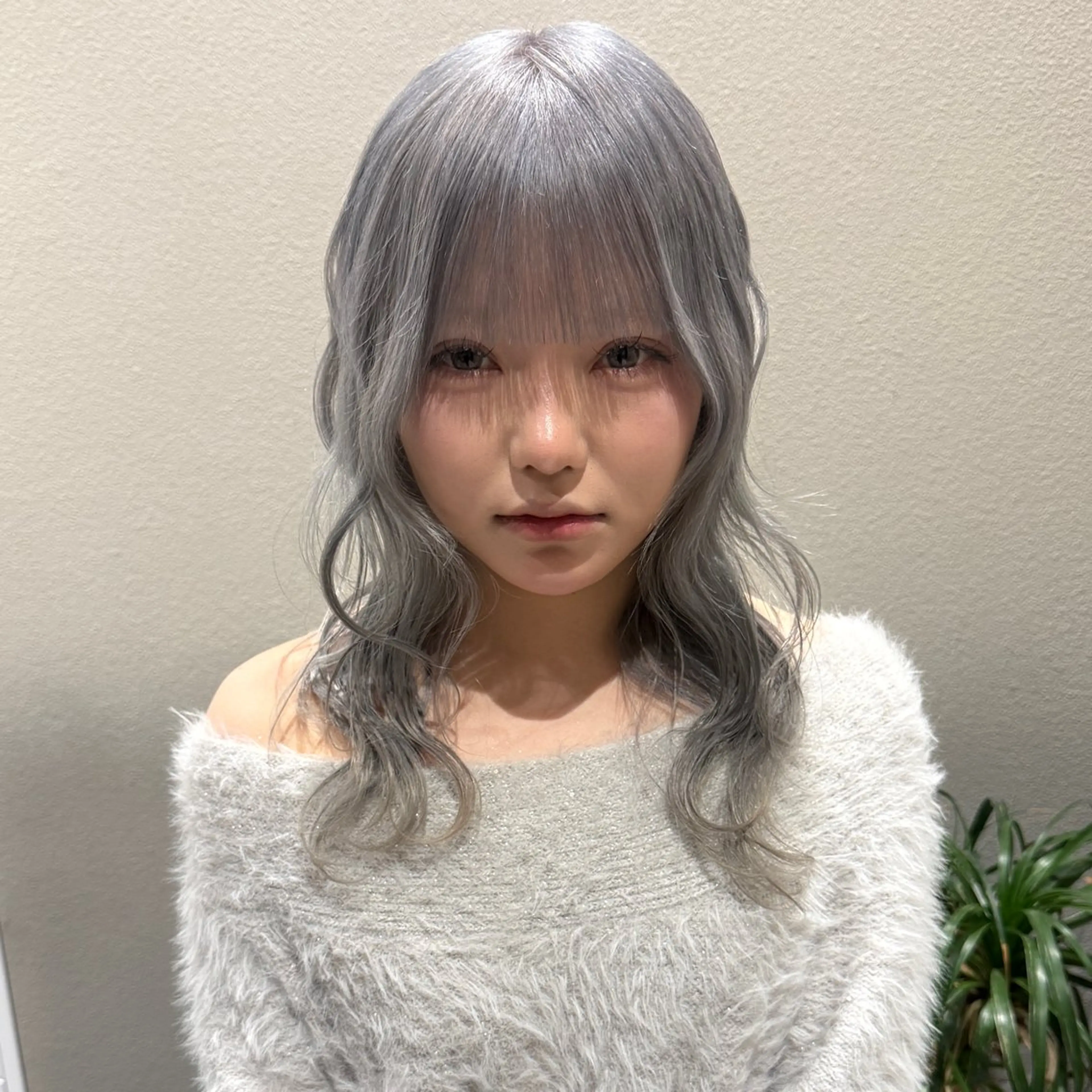ミディアム カラー ブリーチ ケアブリーチ ハイトーンカラー パープルカラー シルバー ヘアカラー ✨ブリーチ支持No1 複雑履歴修正/舘岡のその他イメージ