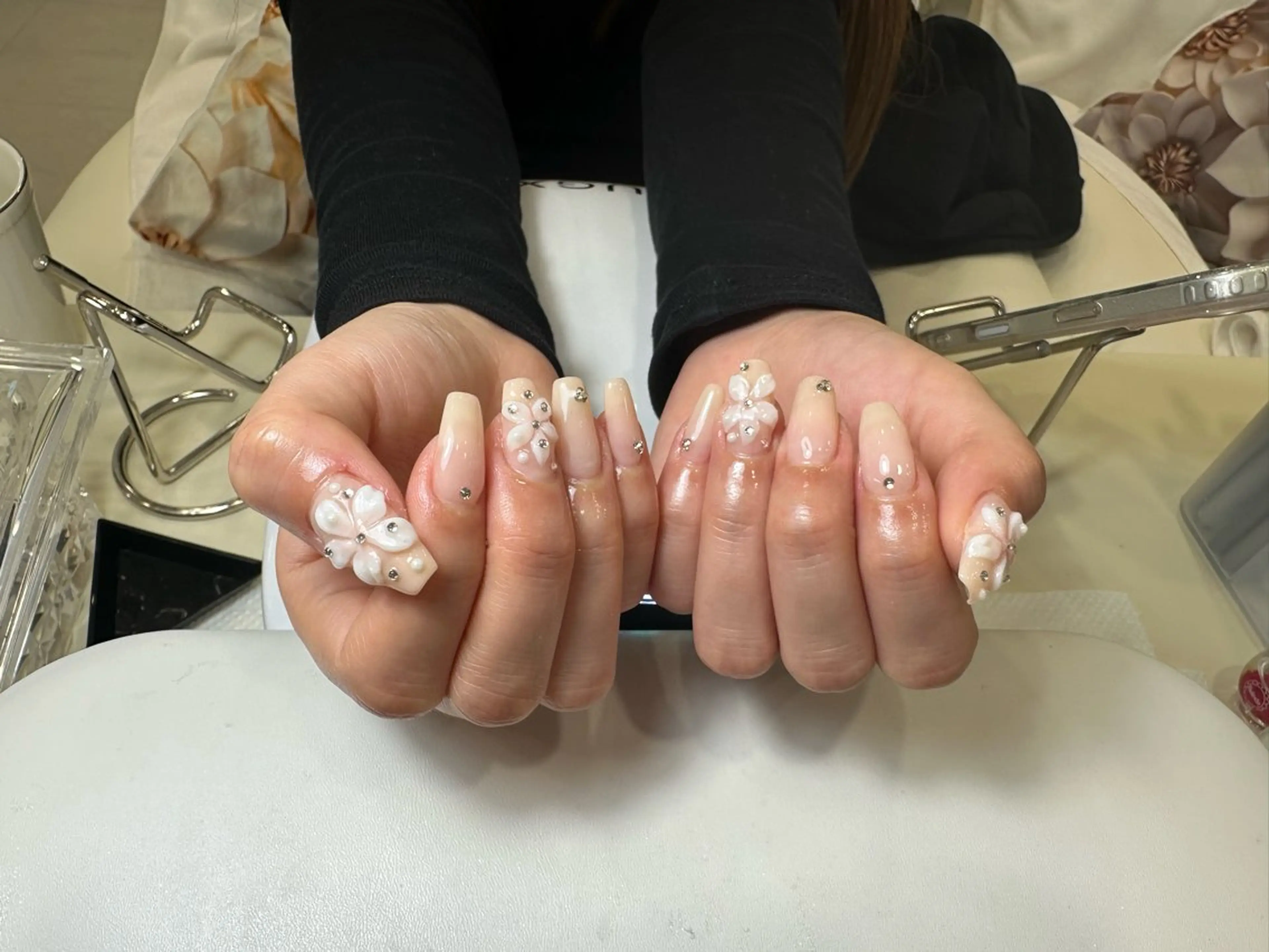 ネイル ハンドネイル ハンドケア LyymSalon _rinのネイルデザイン