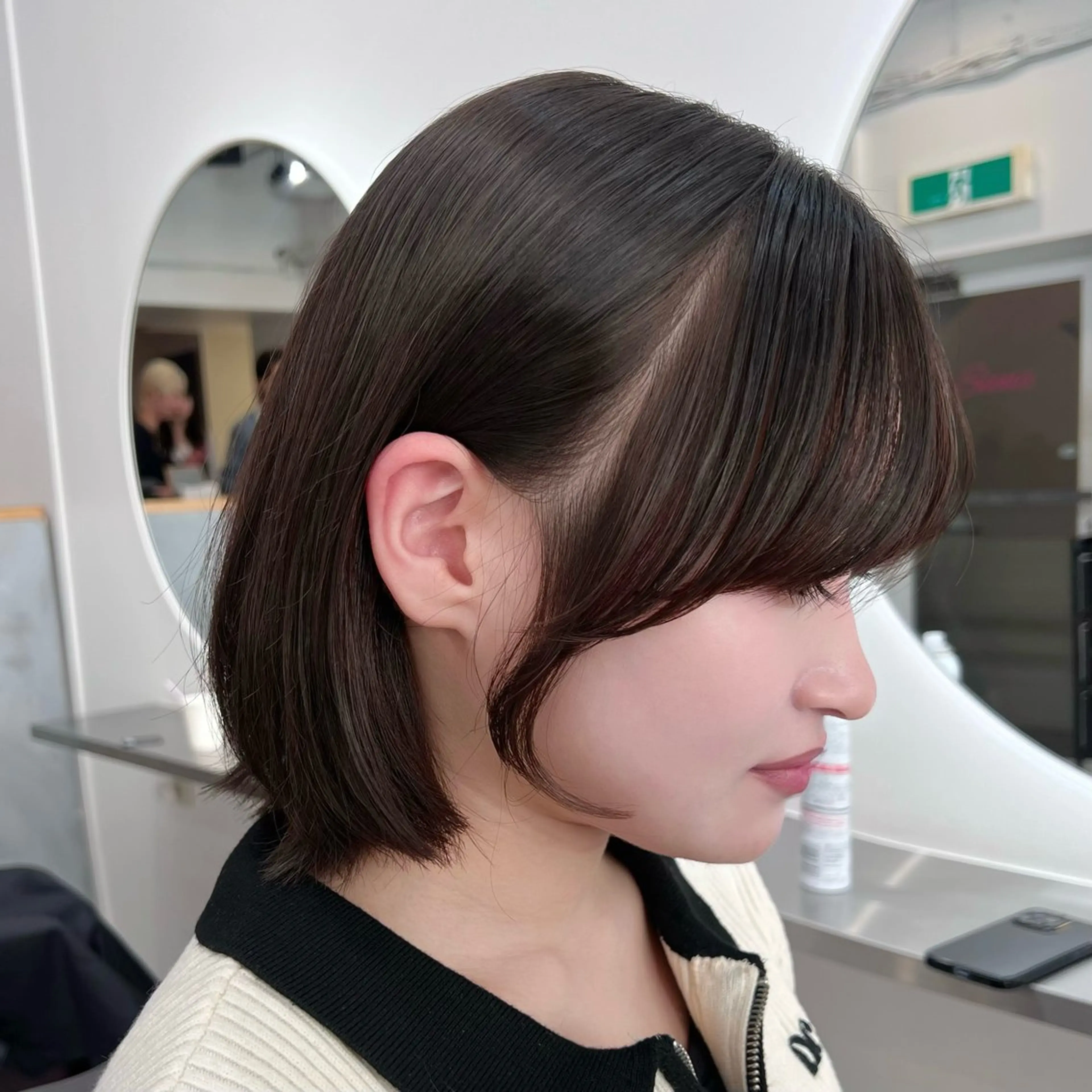 ミディアム 小顔カット カット ヘアカラー トリートメント ヘアセット 韓国ヘア/透明感 カラー🤍yukaのヘアスタイル