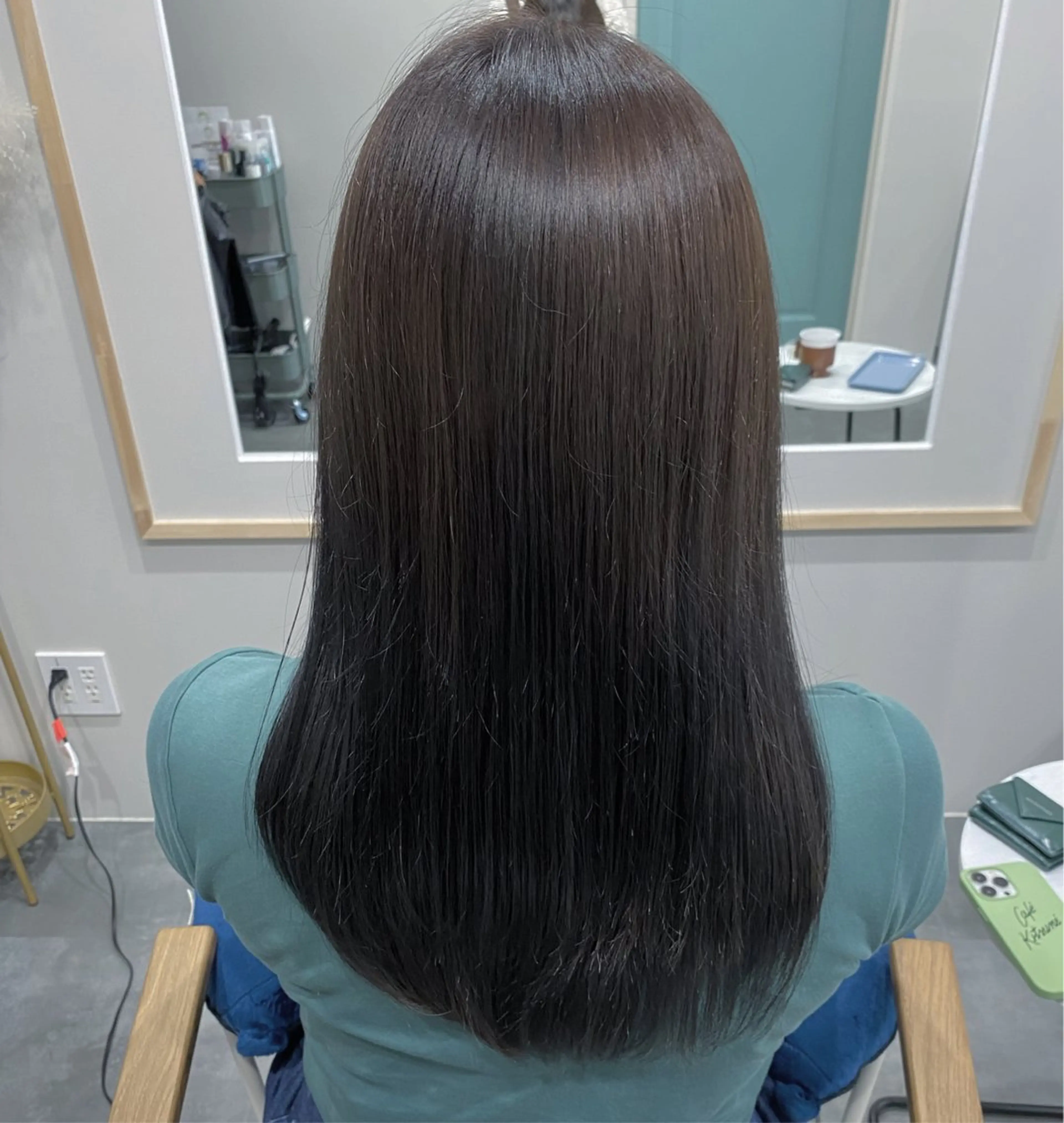 ロング カラー 透明感カラー パープルカラー カジカワサキ/髪質 改善/クロスパーマのヘアスタイル